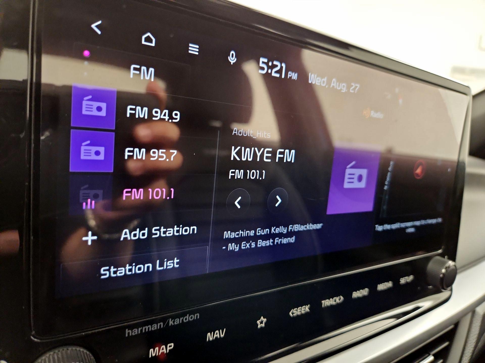 Thumbnail: 2023 Kia Forte - 15