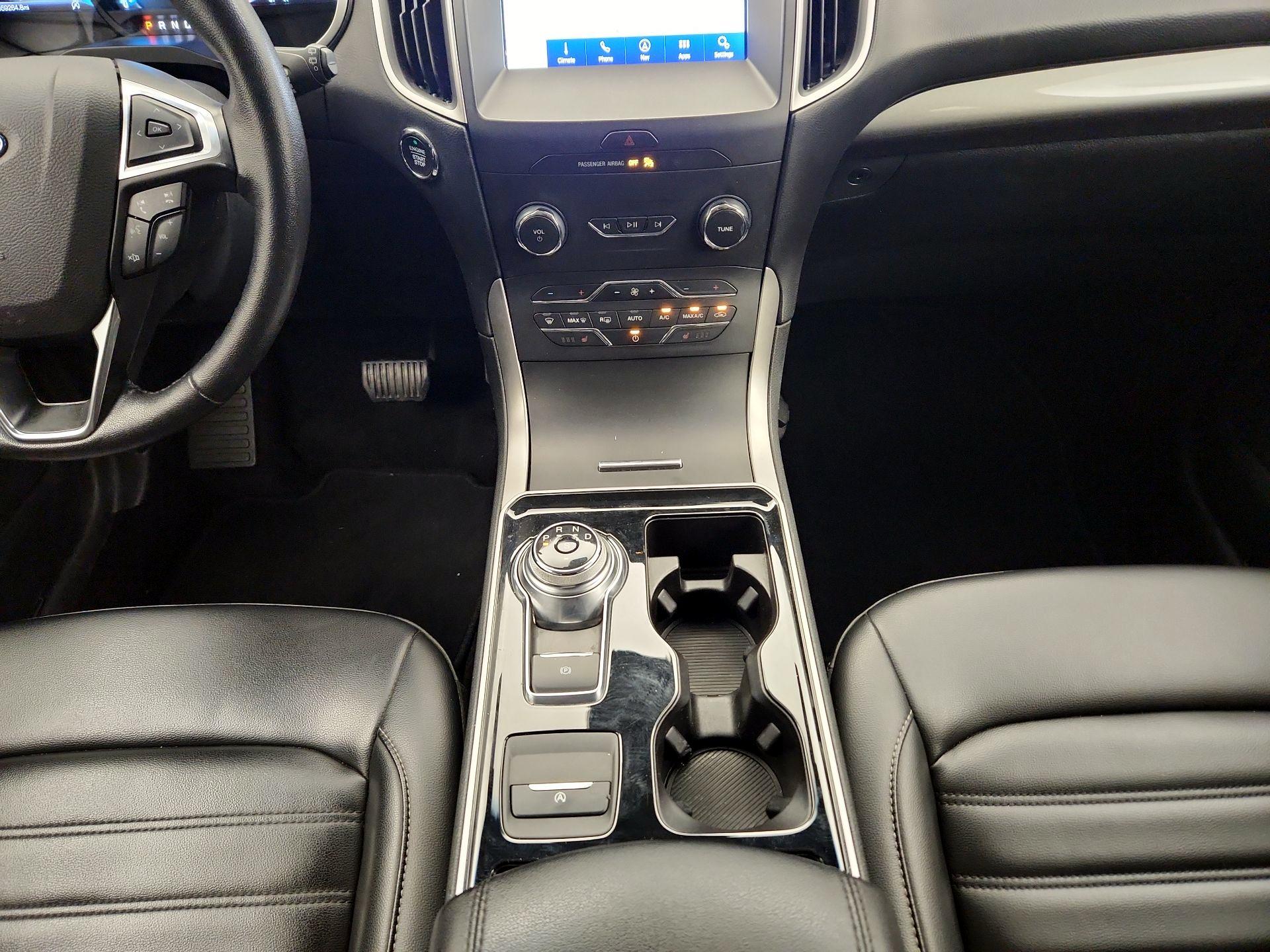 Thumbnail: 2020 Ford Edge - 18
