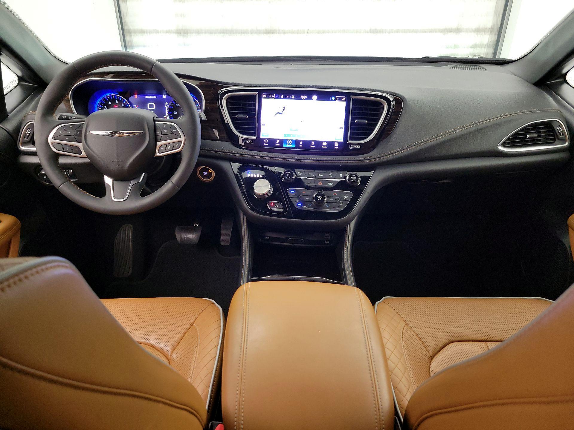 Thumbnail: 2022 Chrysler Pacifica - 9