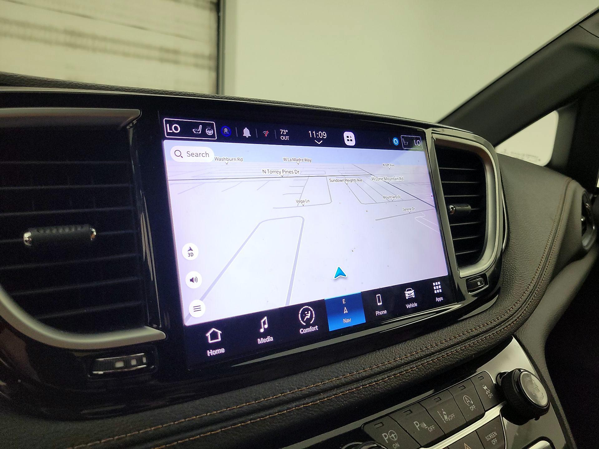 Thumbnail: 2022 Chrysler Pacifica - 14