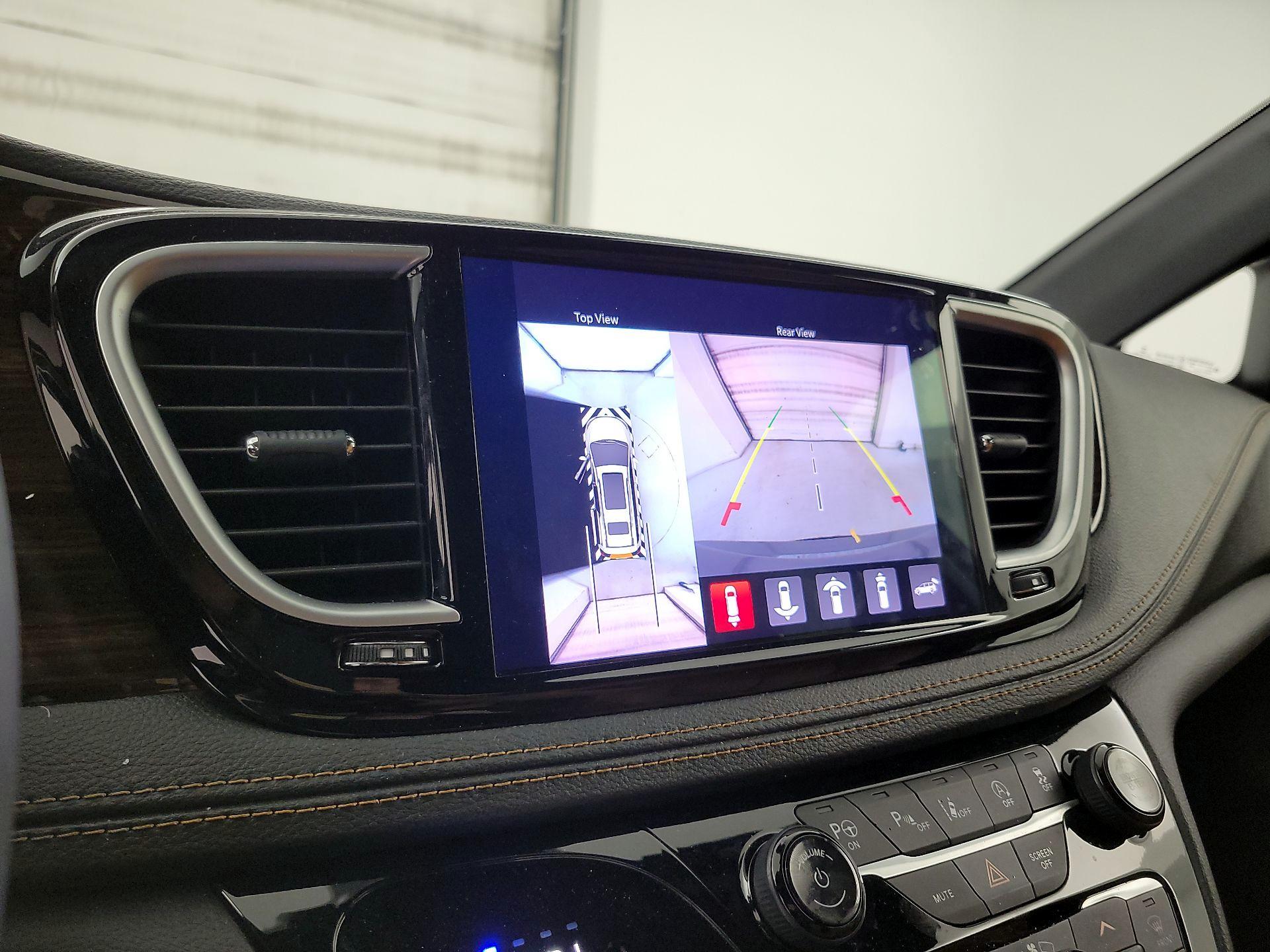 Thumbnail: 2022 Chrysler Pacifica - 15
