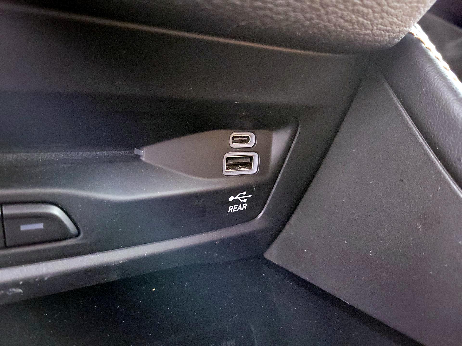 Thumbnail: 2022 Chrysler Pacifica - 19