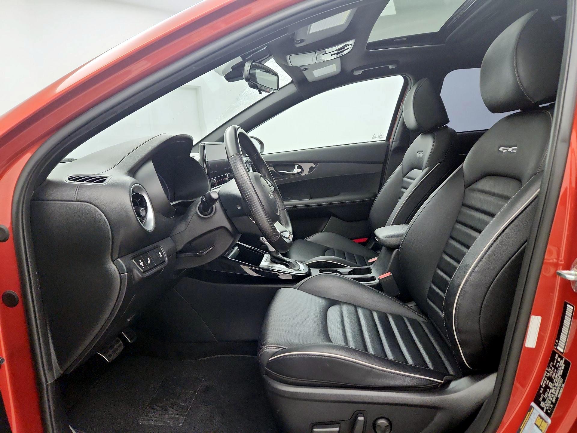 Thumbnail: 2023 Kia Forte - 11