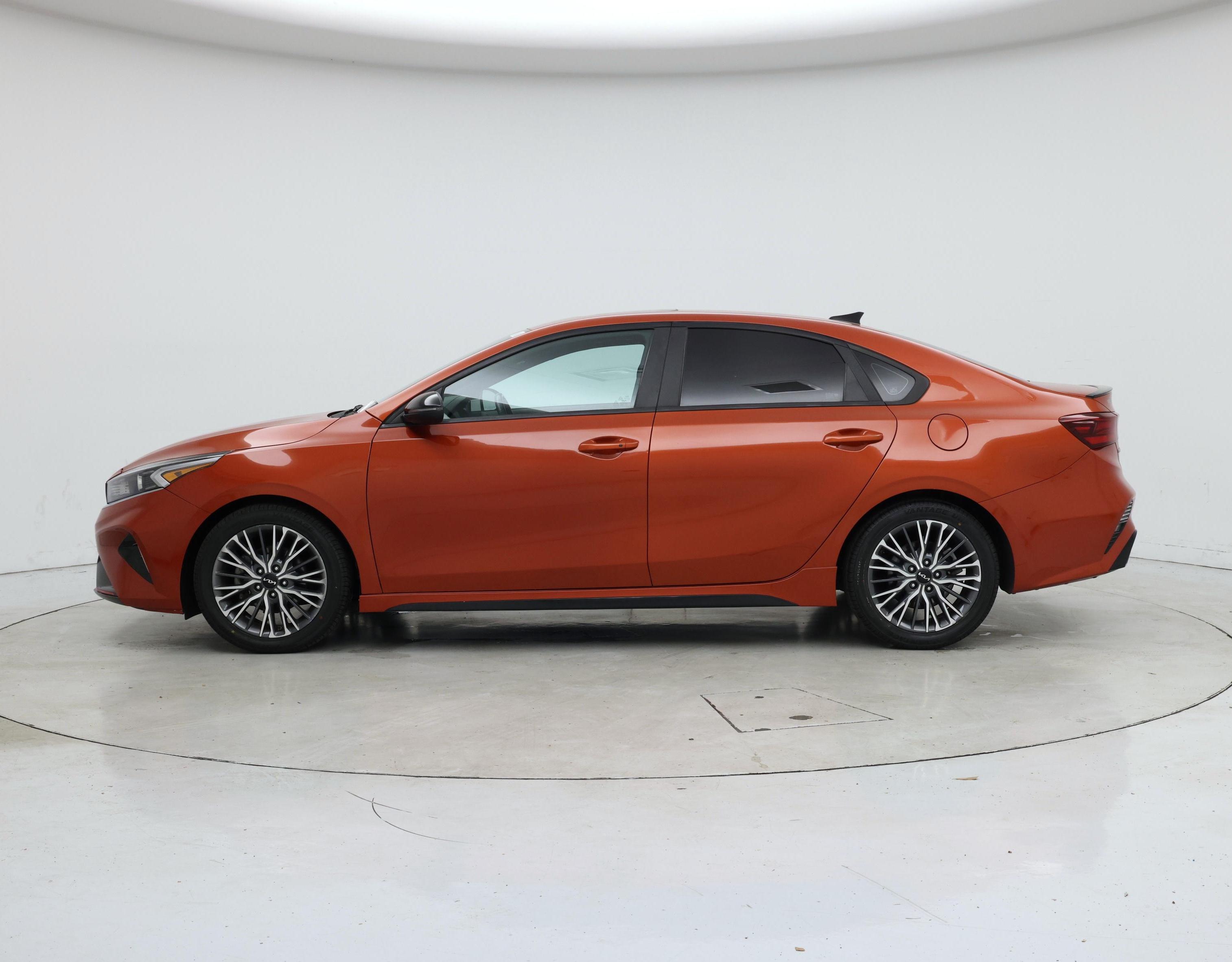 Thumbnail: 2023 Kia Forte - 3