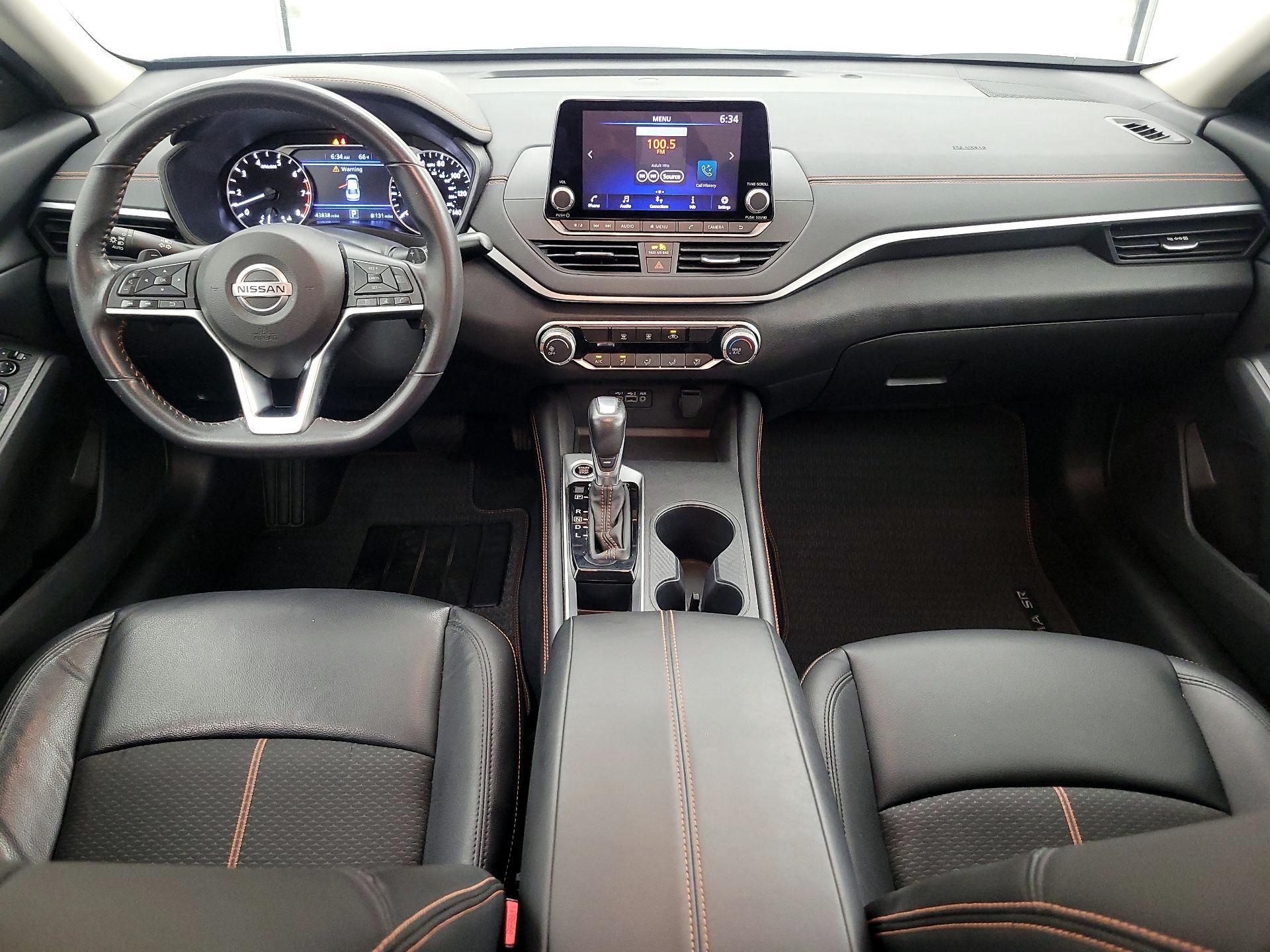 Thumbnail: 2022 Nissan Altima - 9