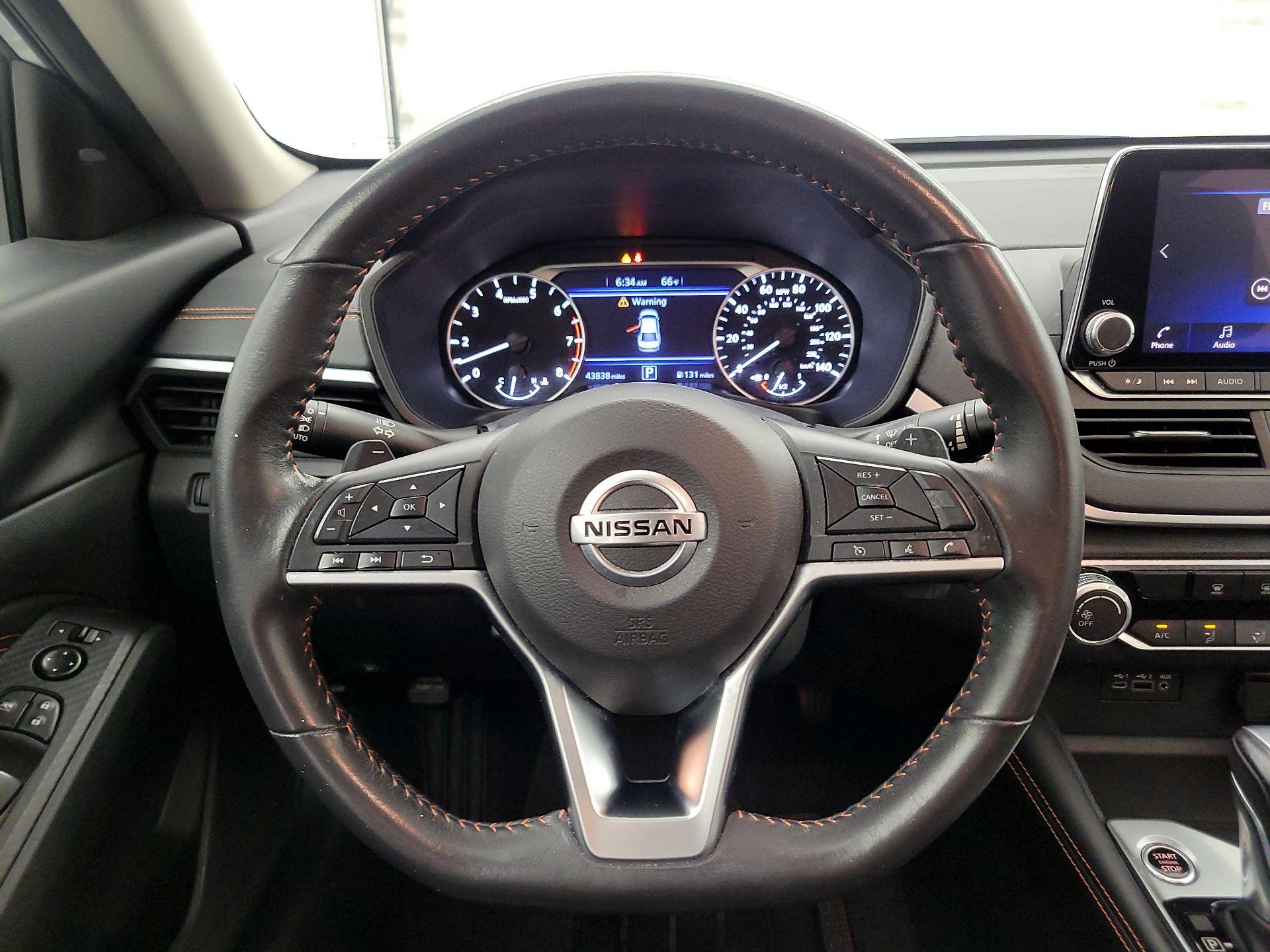 Thumbnail: 2022 Nissan Altima - 10