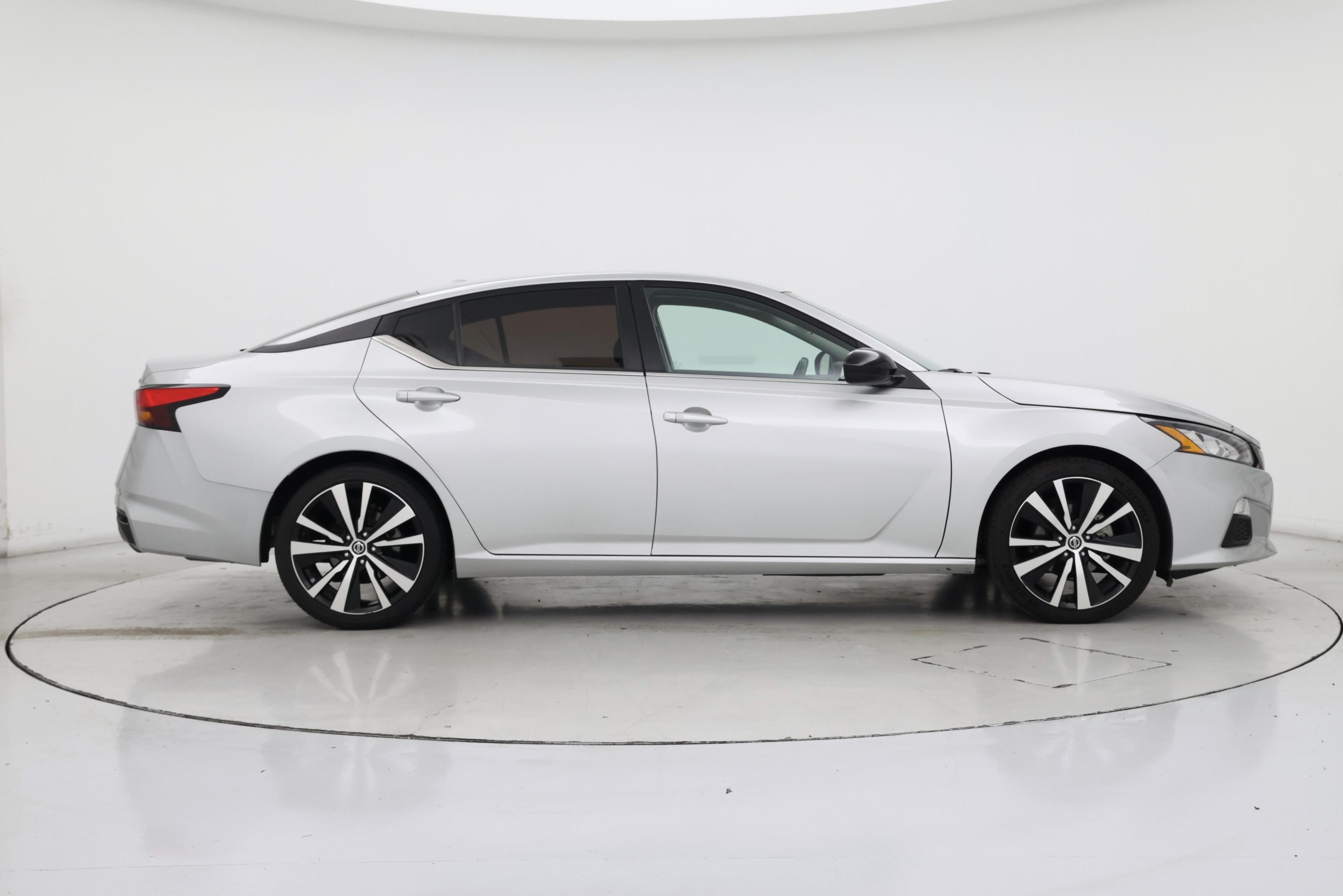 Thumbnail: 2022 Nissan Altima - 7