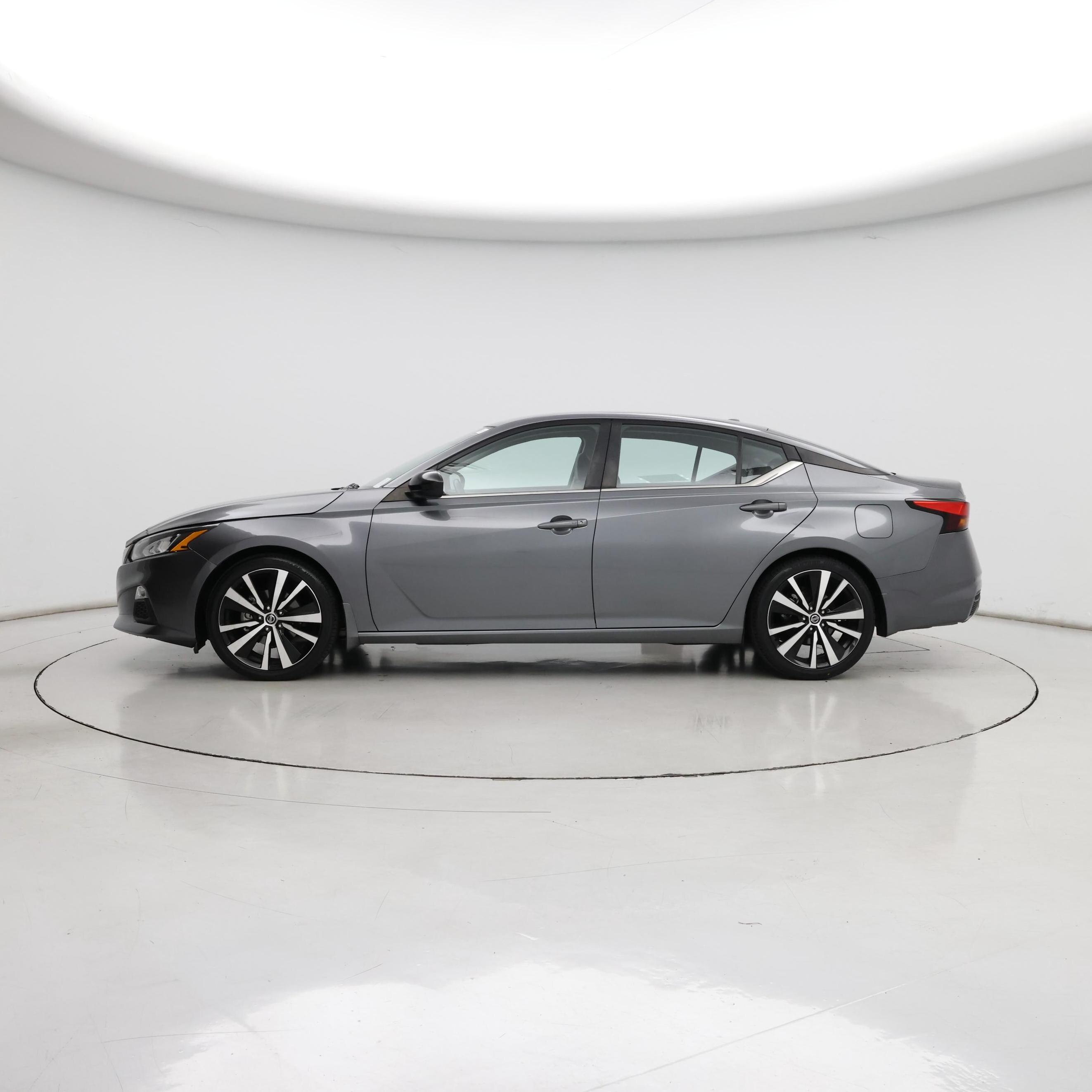 Thumbnail: 2022 Nissan Altima - 3