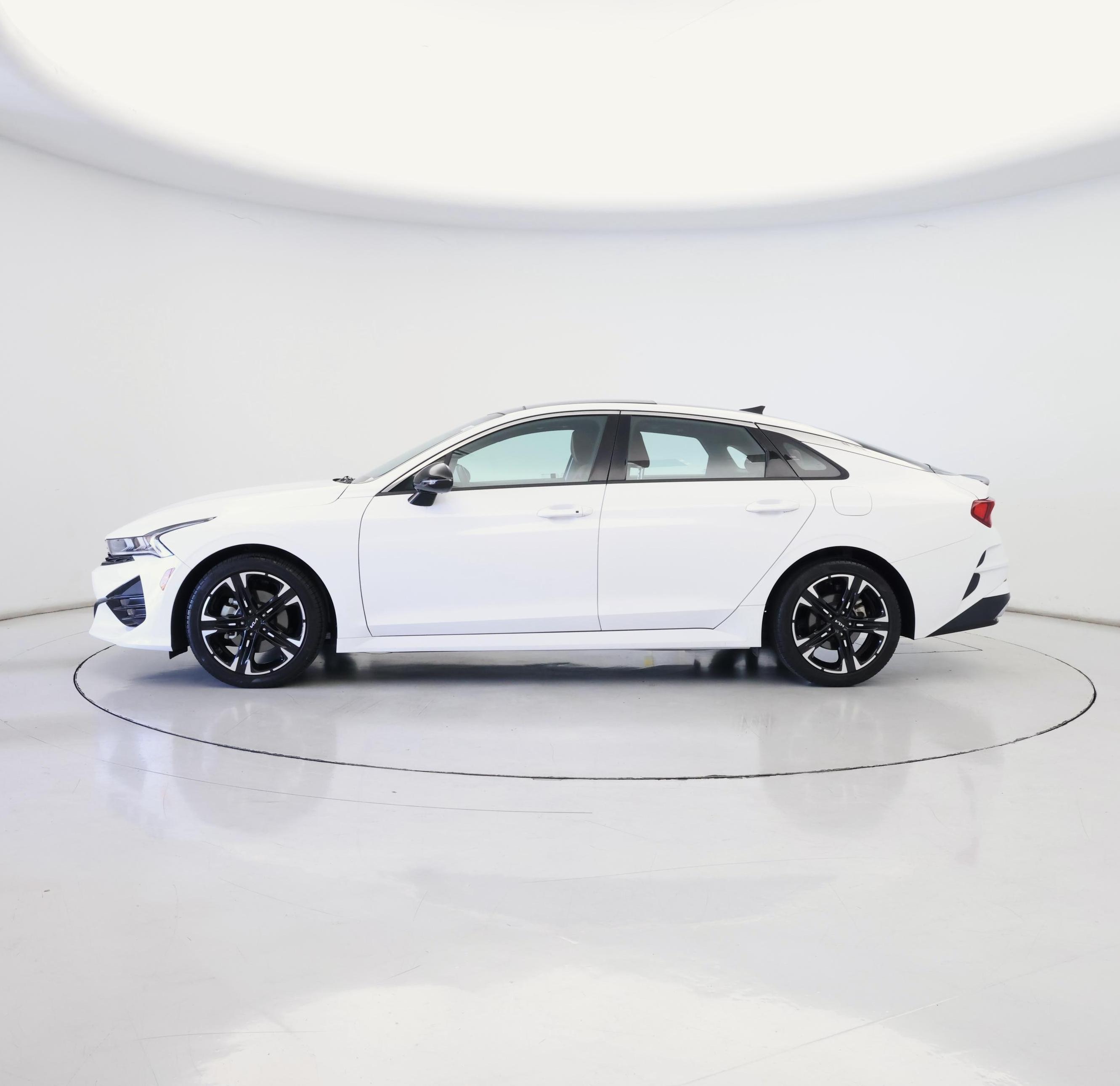 Thumbnail: 2022 Kia K5 - 3