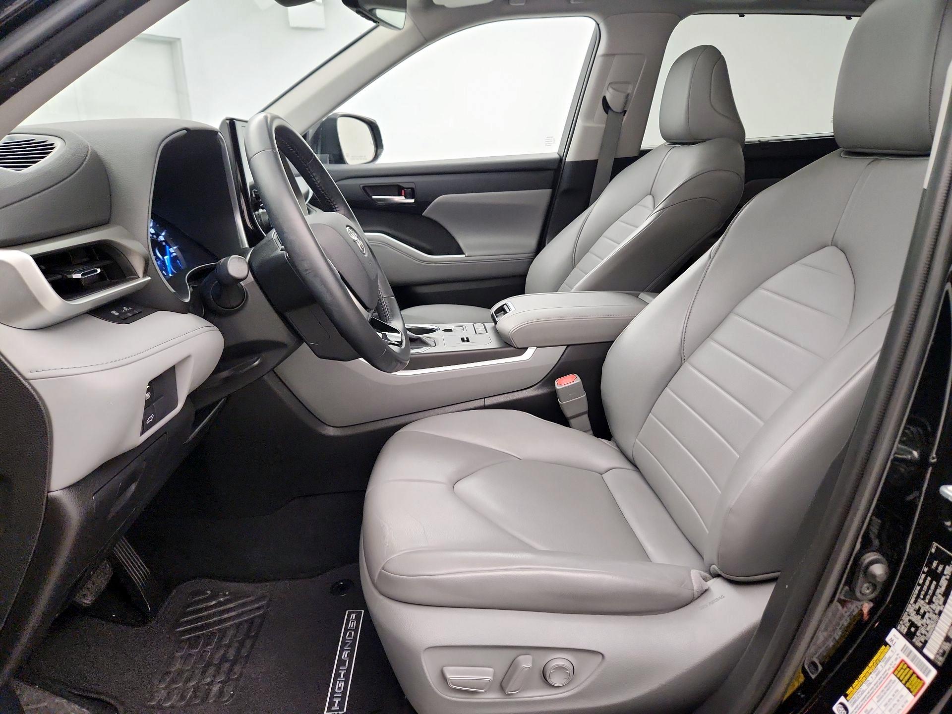 Thumbnail: 2021 Toyota Highlander - 11
