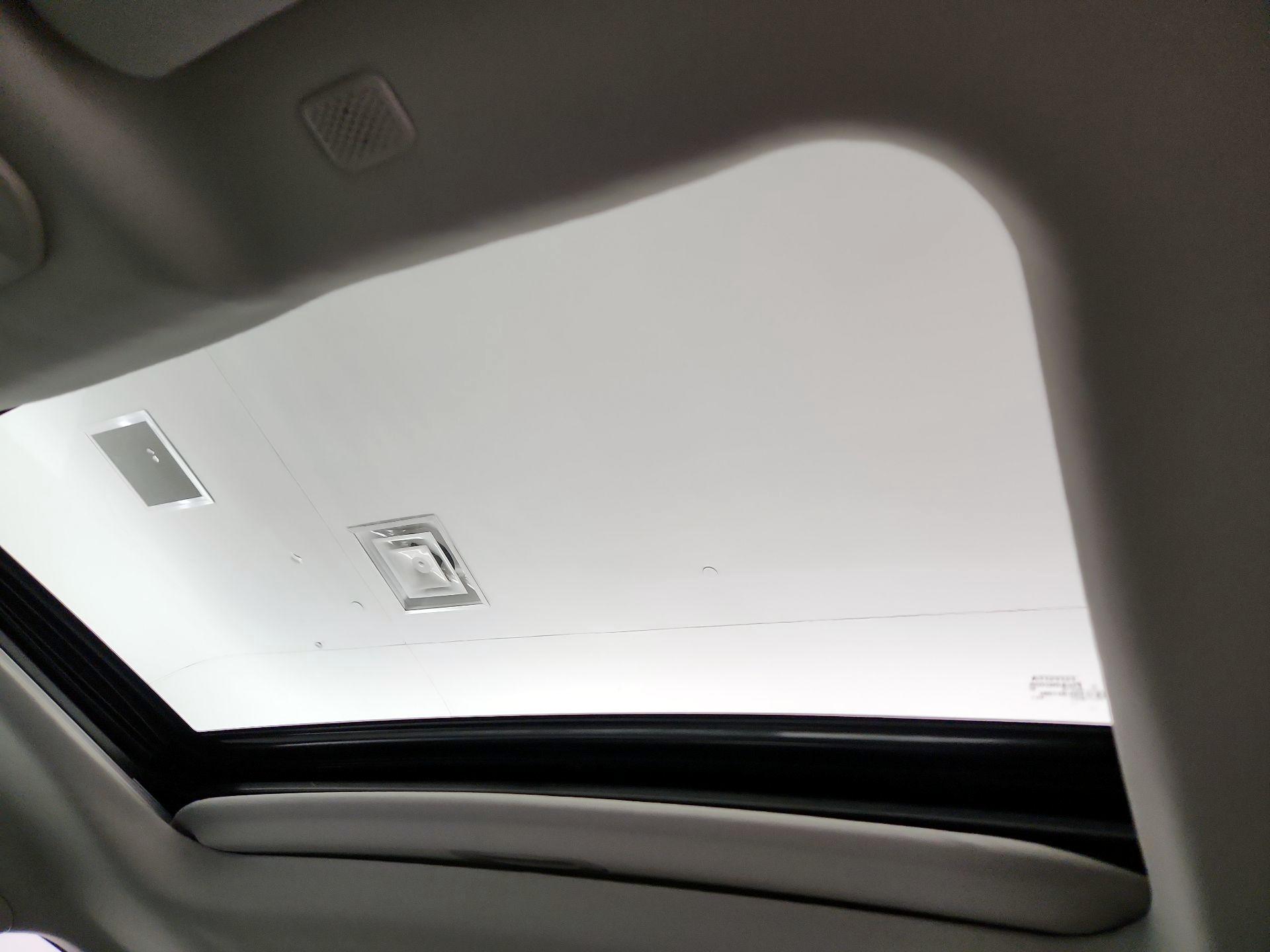 Thumbnail: 2021 Toyota Highlander - 19