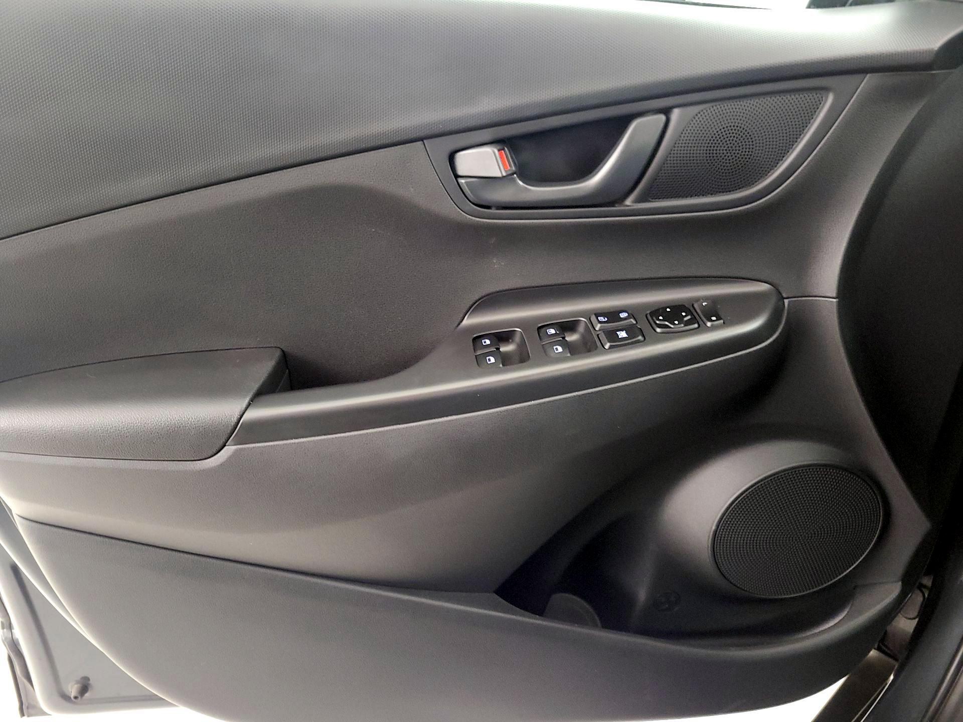 Thumbnail: 2022 Hyundai Kona - 12