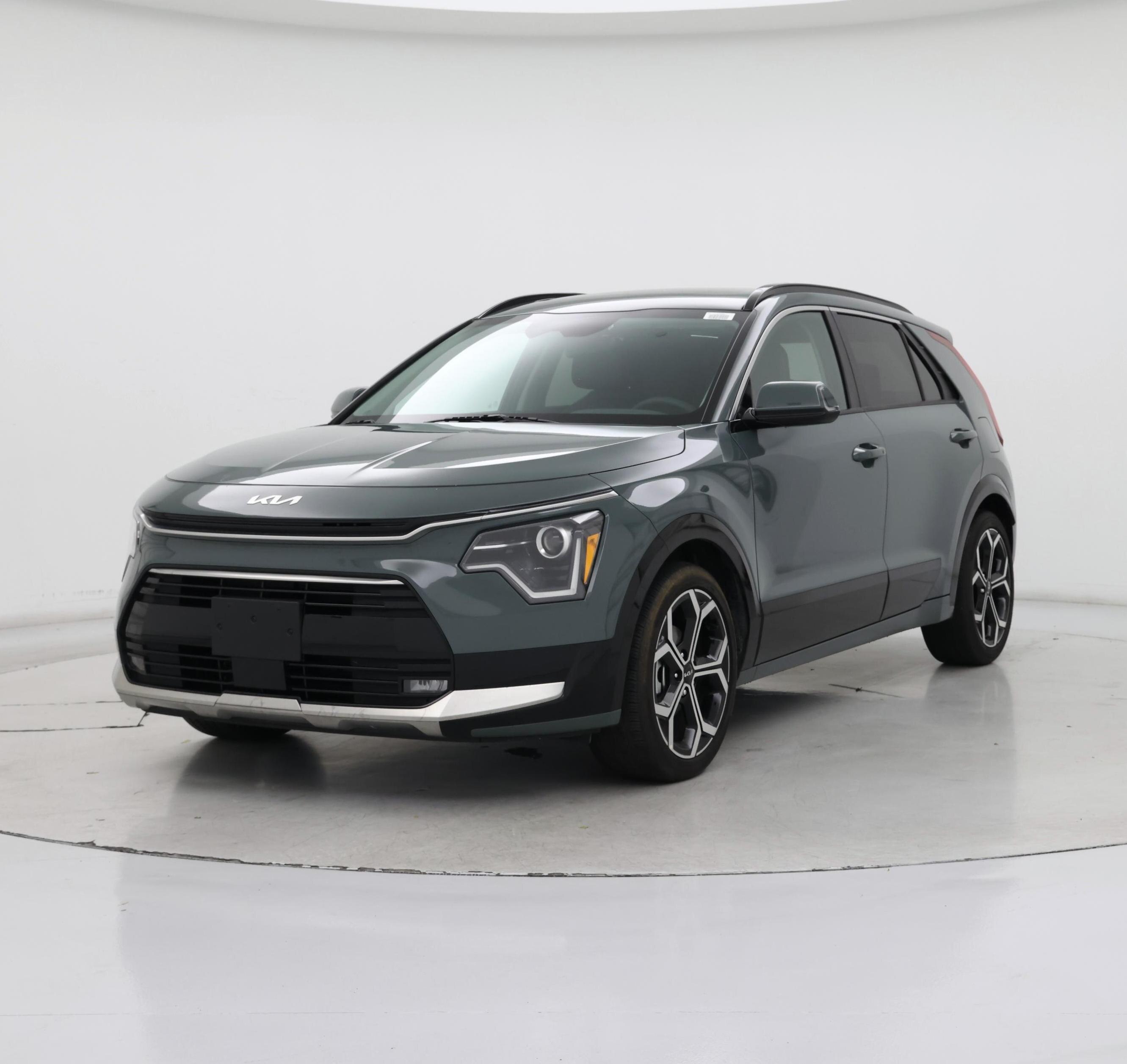 Thumbnail: 2023 Kia Niro - 4