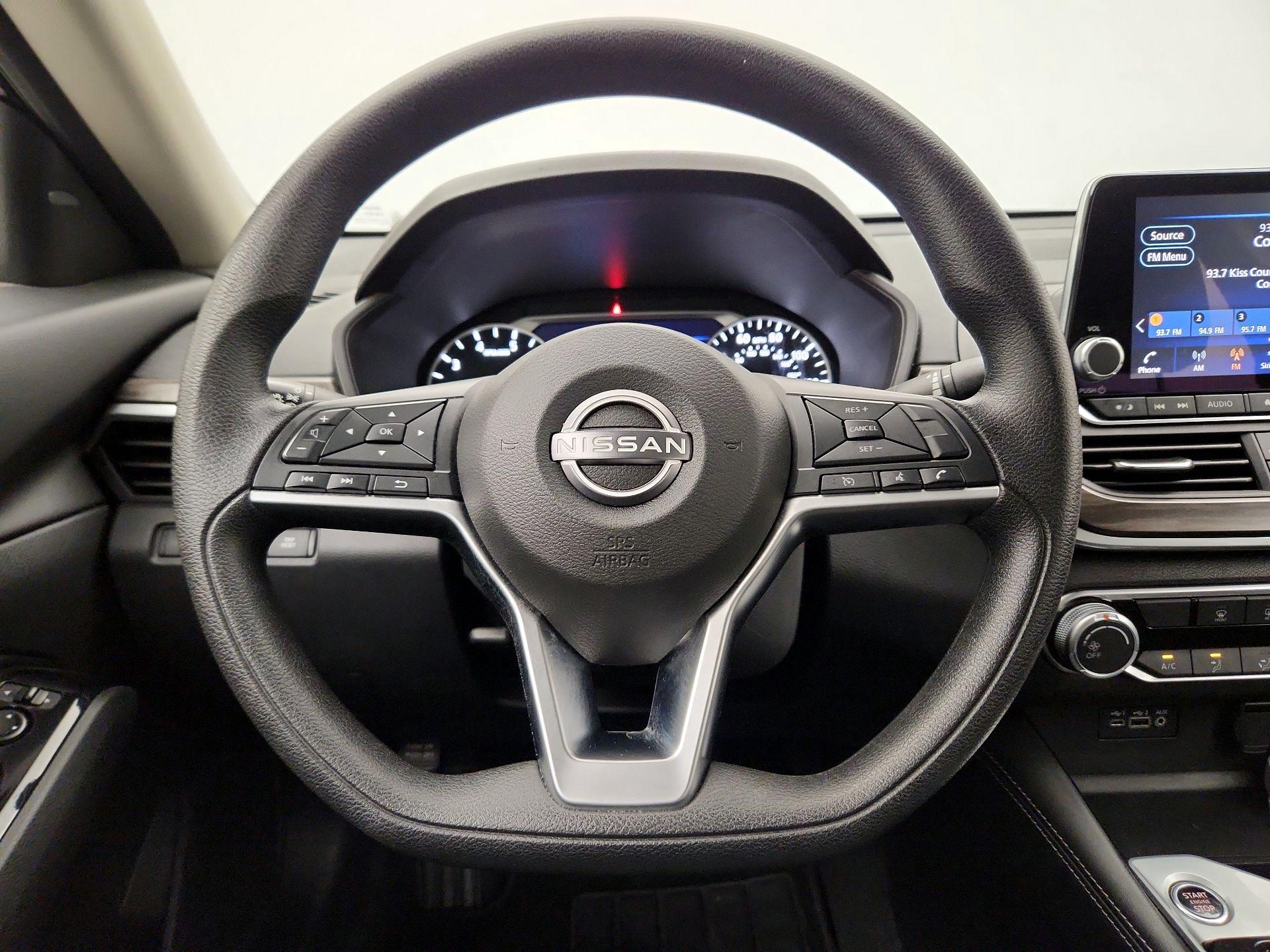 Thumbnail: 2023 Nissan Altima - 10