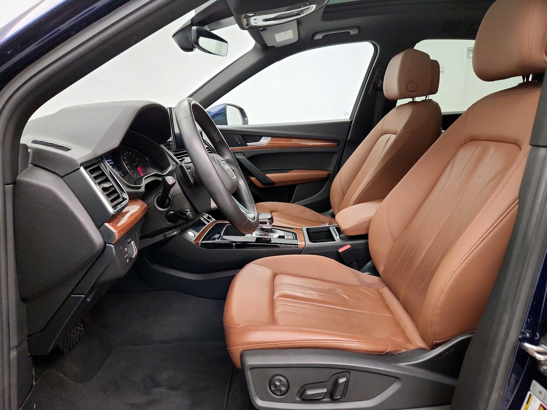 Thumbnail: 2022 Audi Q5 - 11