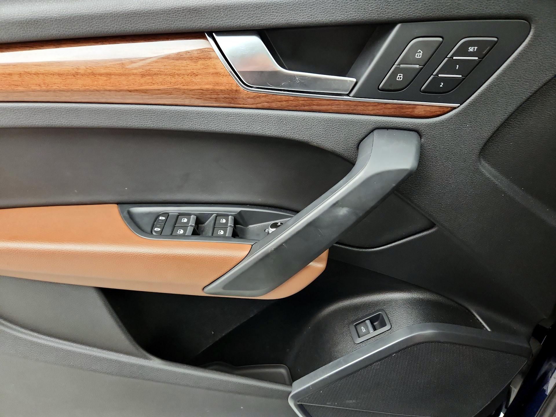 Thumbnail: 2022 Audi Q5 - 12