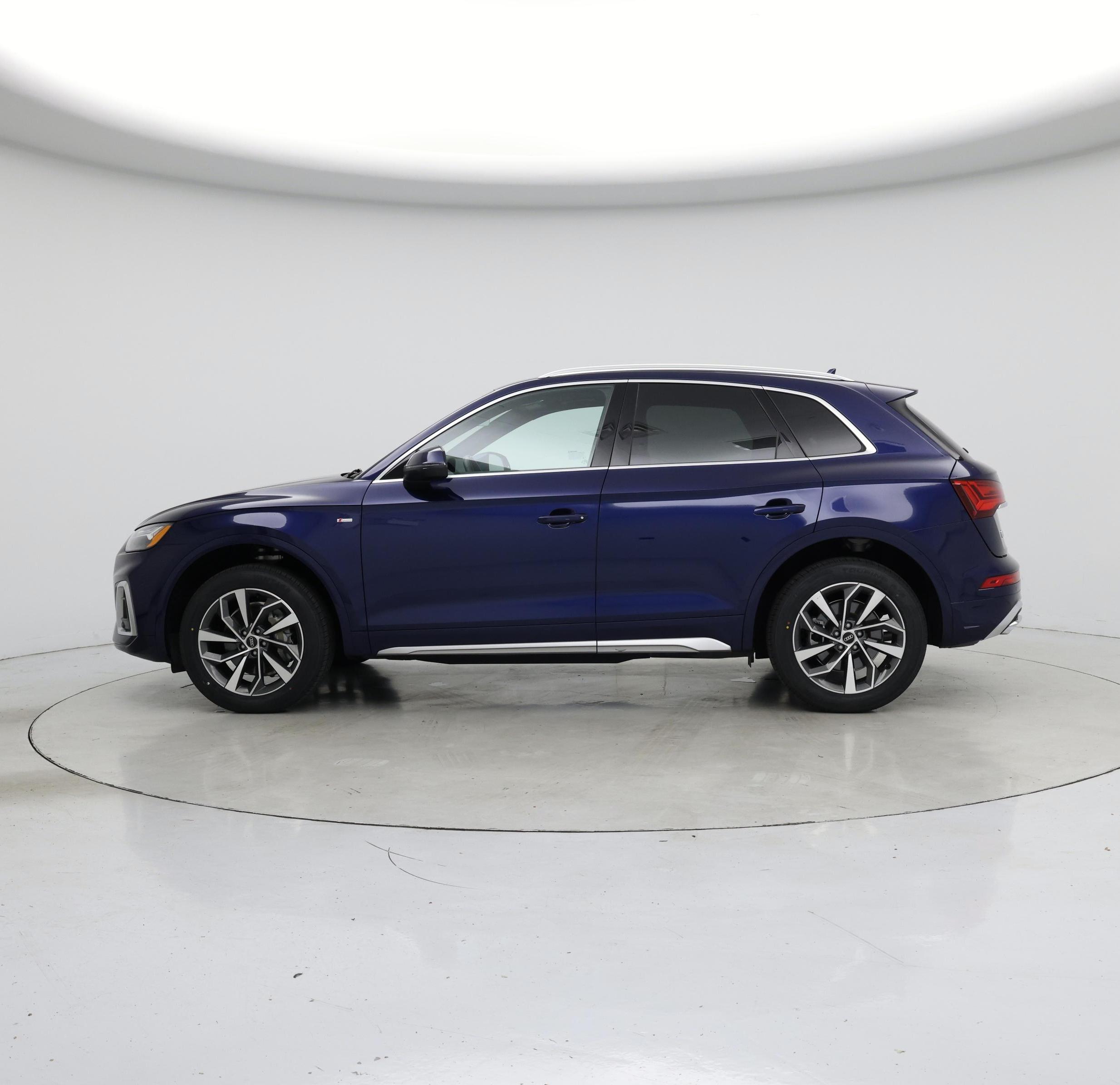 Thumbnail: 2022 Audi Q5 - 3