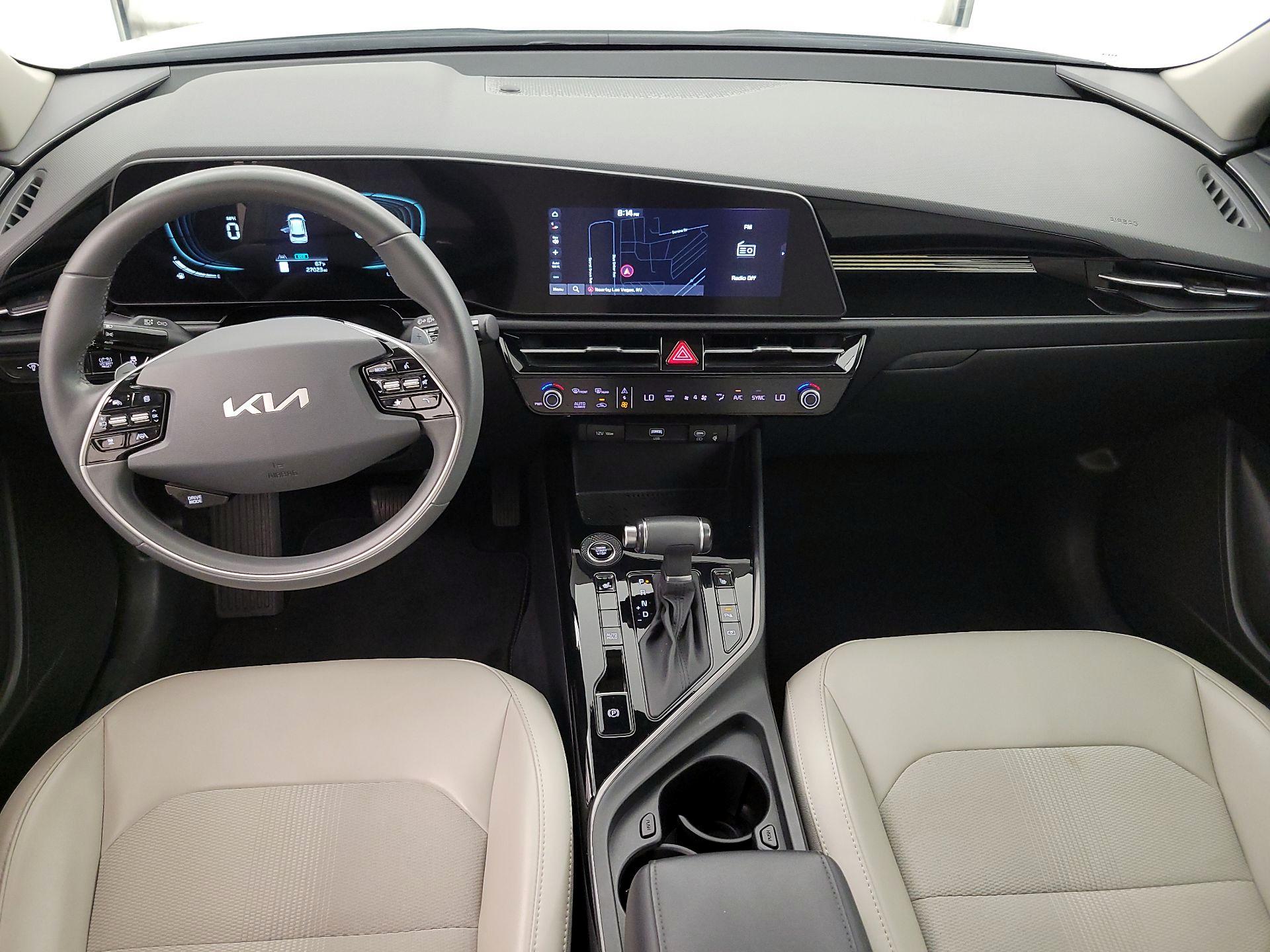 Thumbnail: 2023 Kia Niro - 9