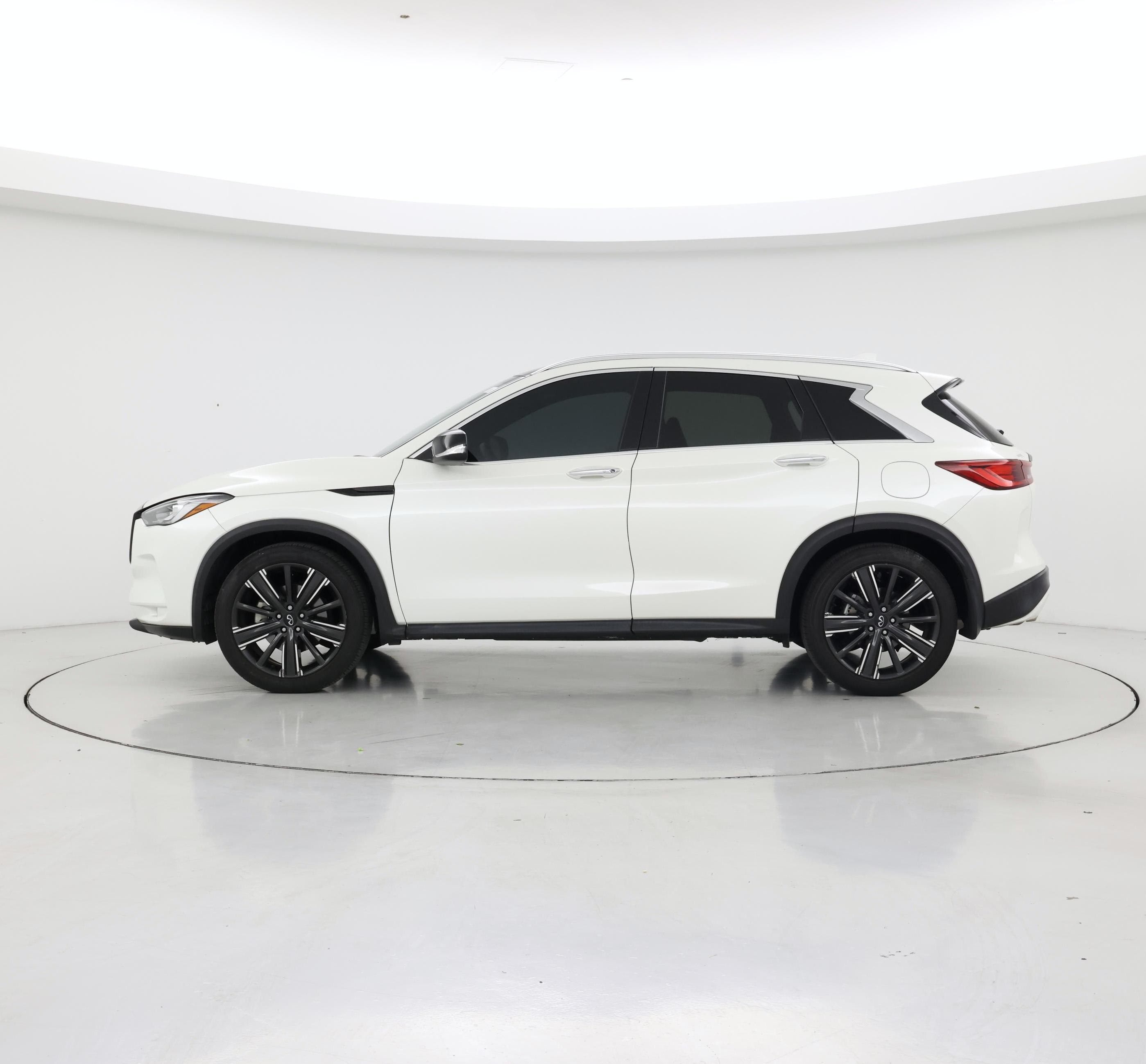 Thumbnail: 2022 INFINITI QX50 - 3