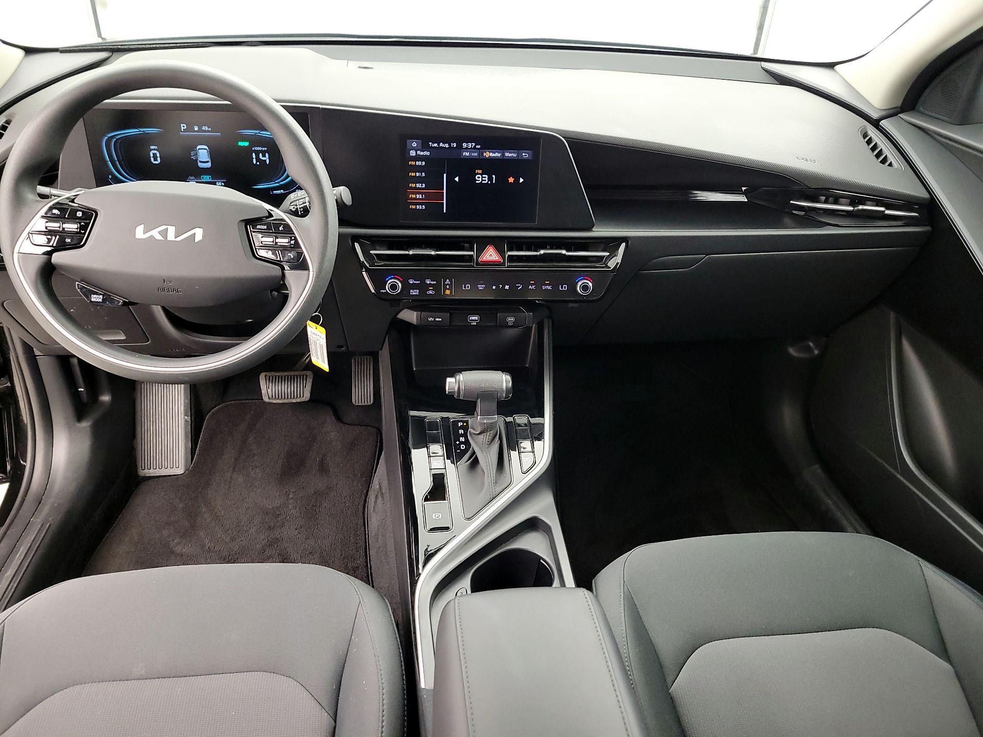 Thumbnail: 2023 Kia Niro - 9