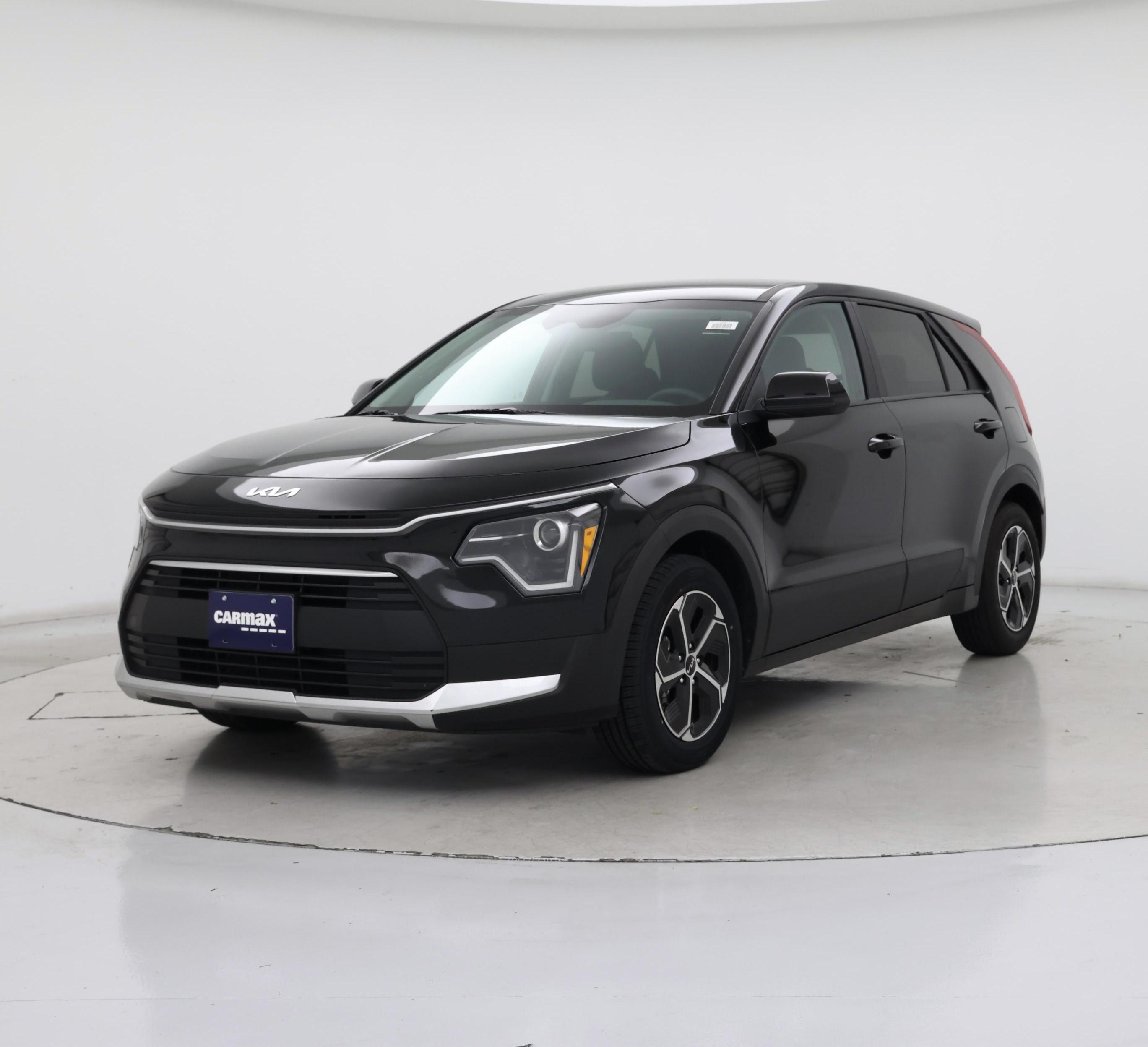 Thumbnail: 2023 Kia Niro - 4