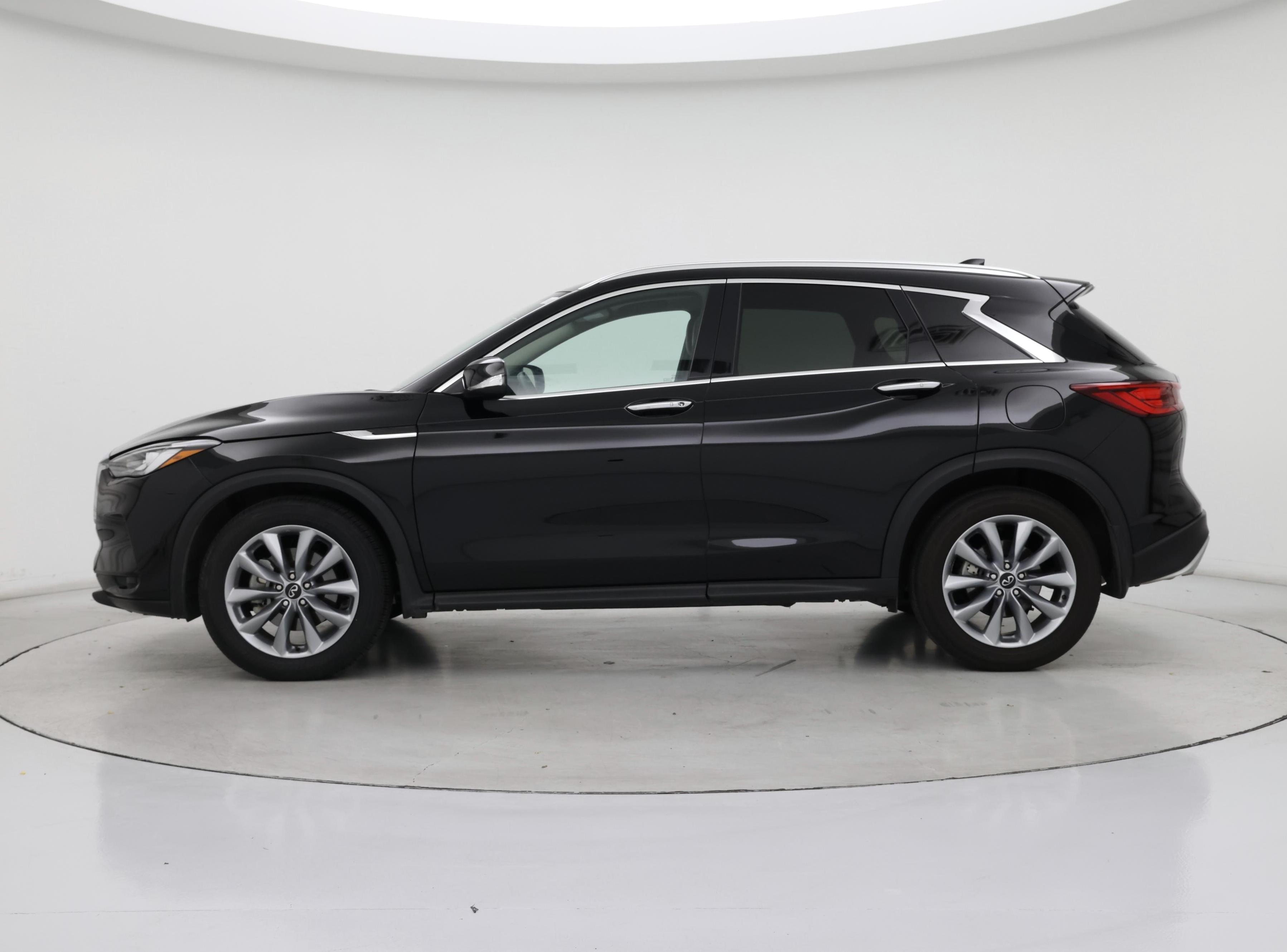 Thumbnail: 2022 INFINITI QX50 - 3
