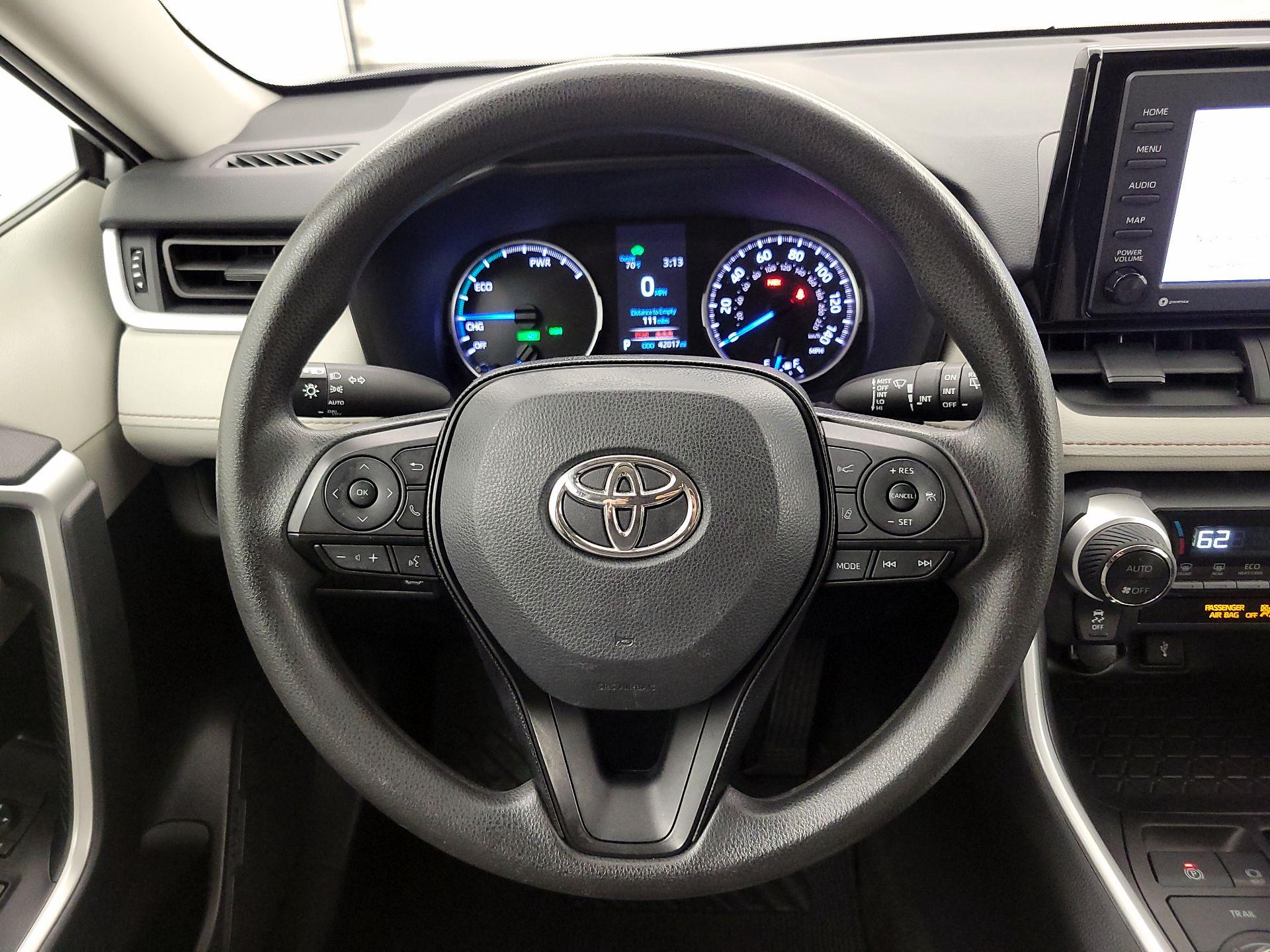 Thumbnail: 2022 Toyota RAV4 - 10