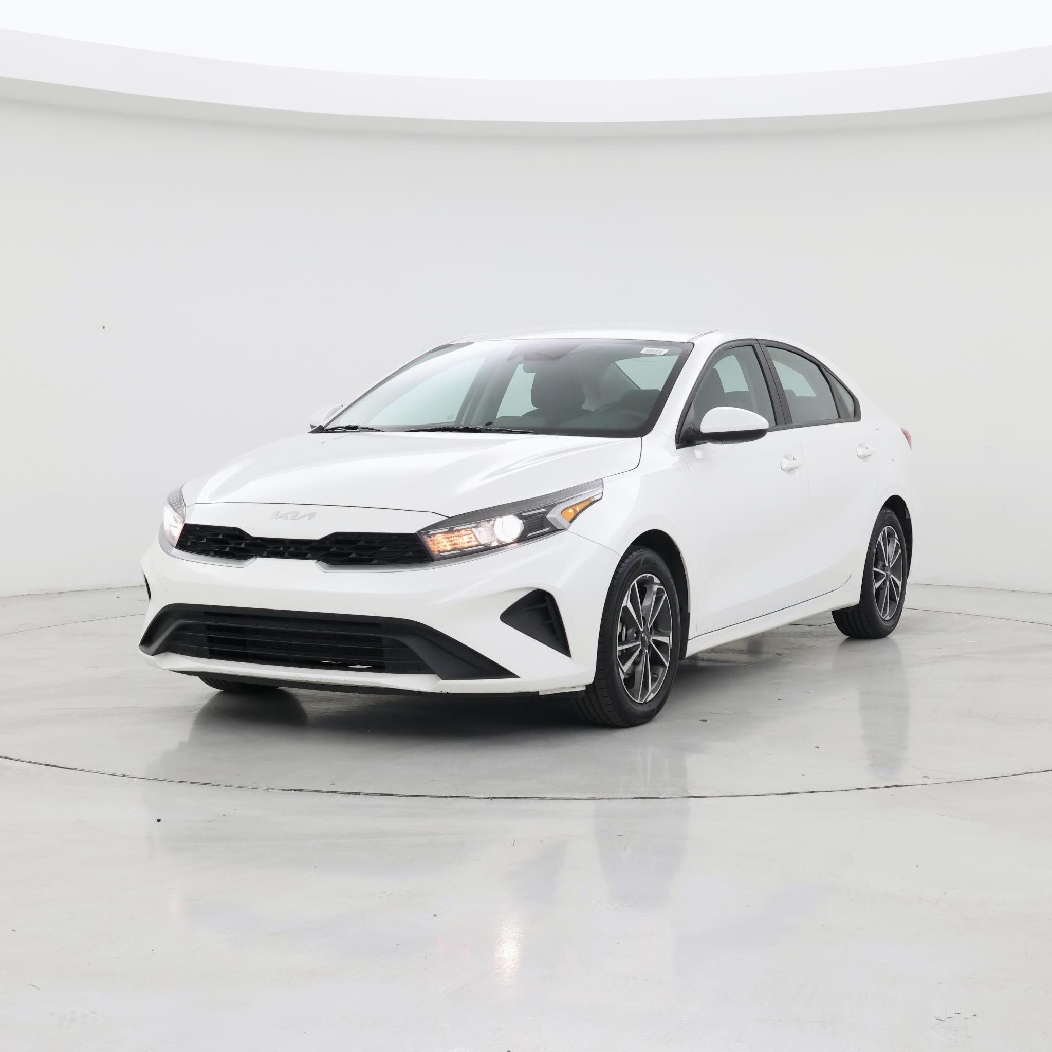 Thumbnail: 2023 Kia Forte - 4