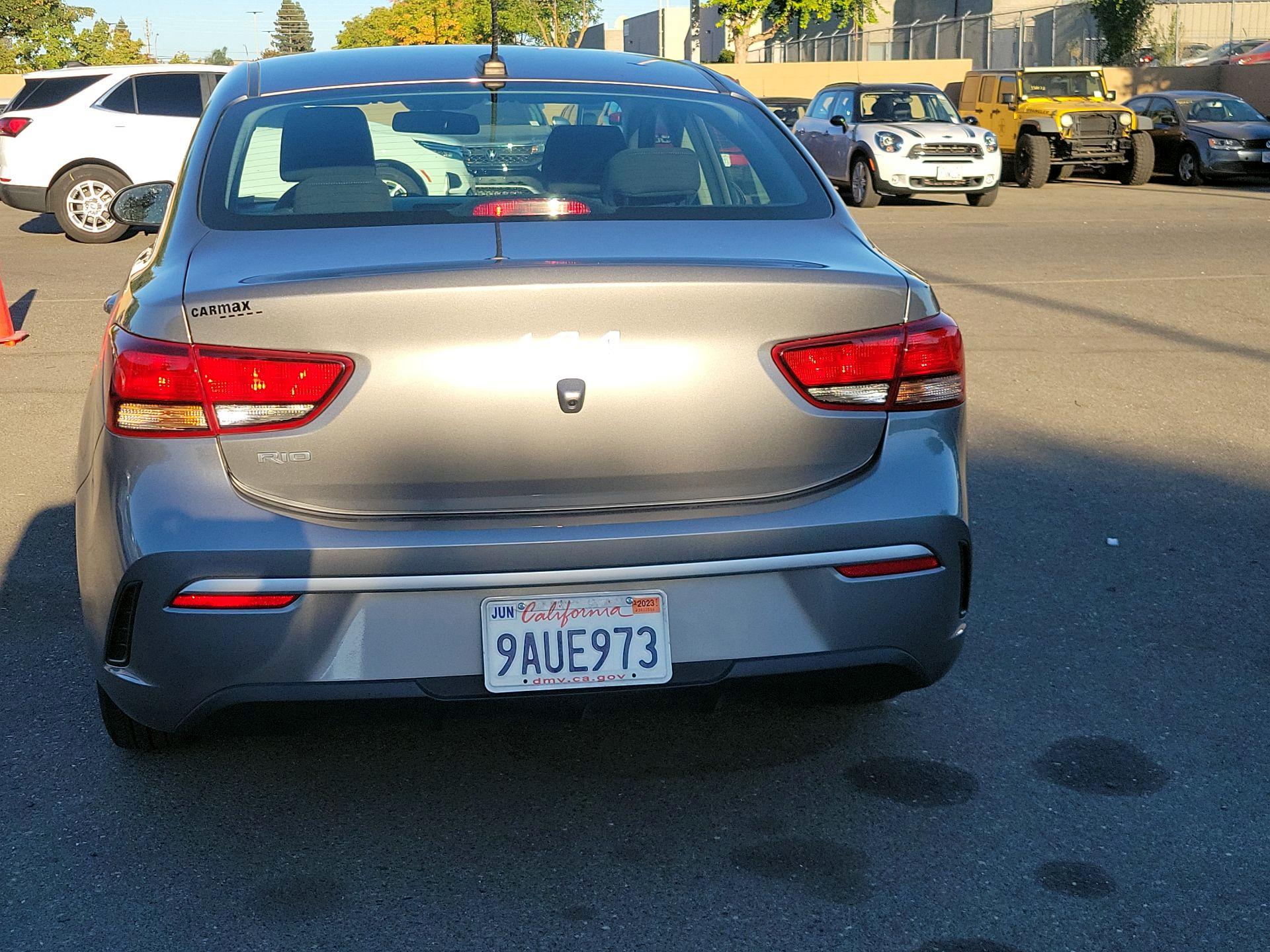 Thumbnail: 2022 Kia Rio - 6