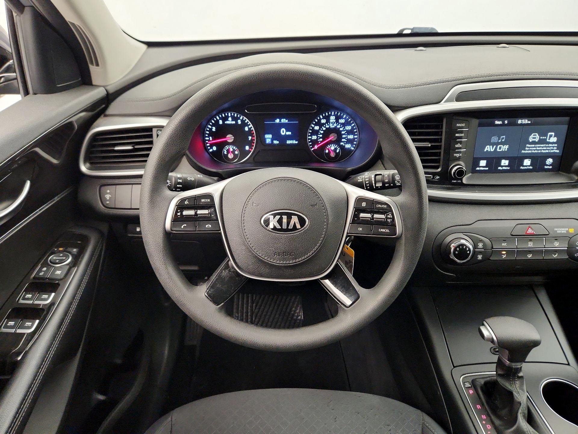 Thumbnail: 2020 Kia Sorento - 10