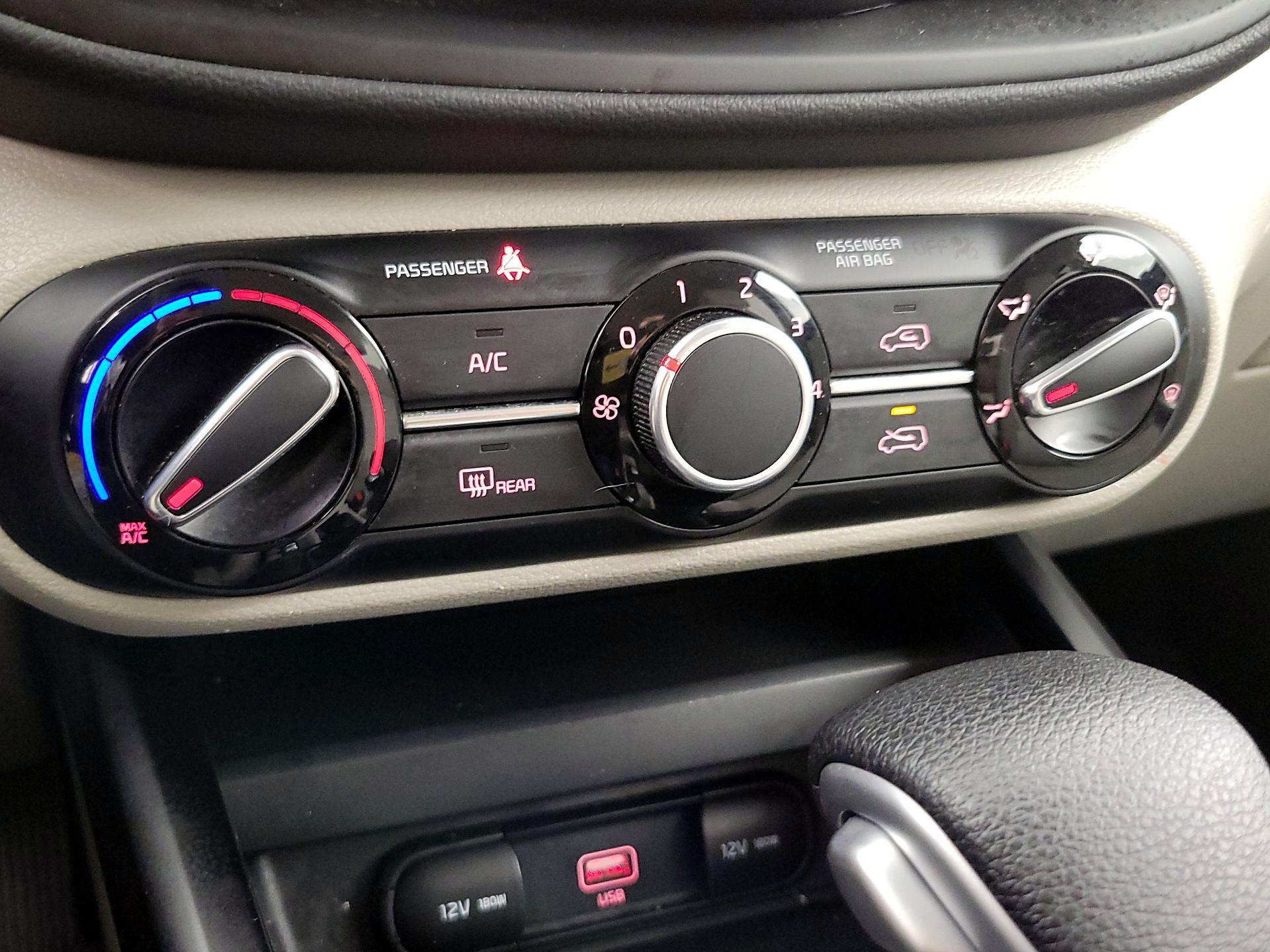 Thumbnail: 2022 Kia Soul - 16