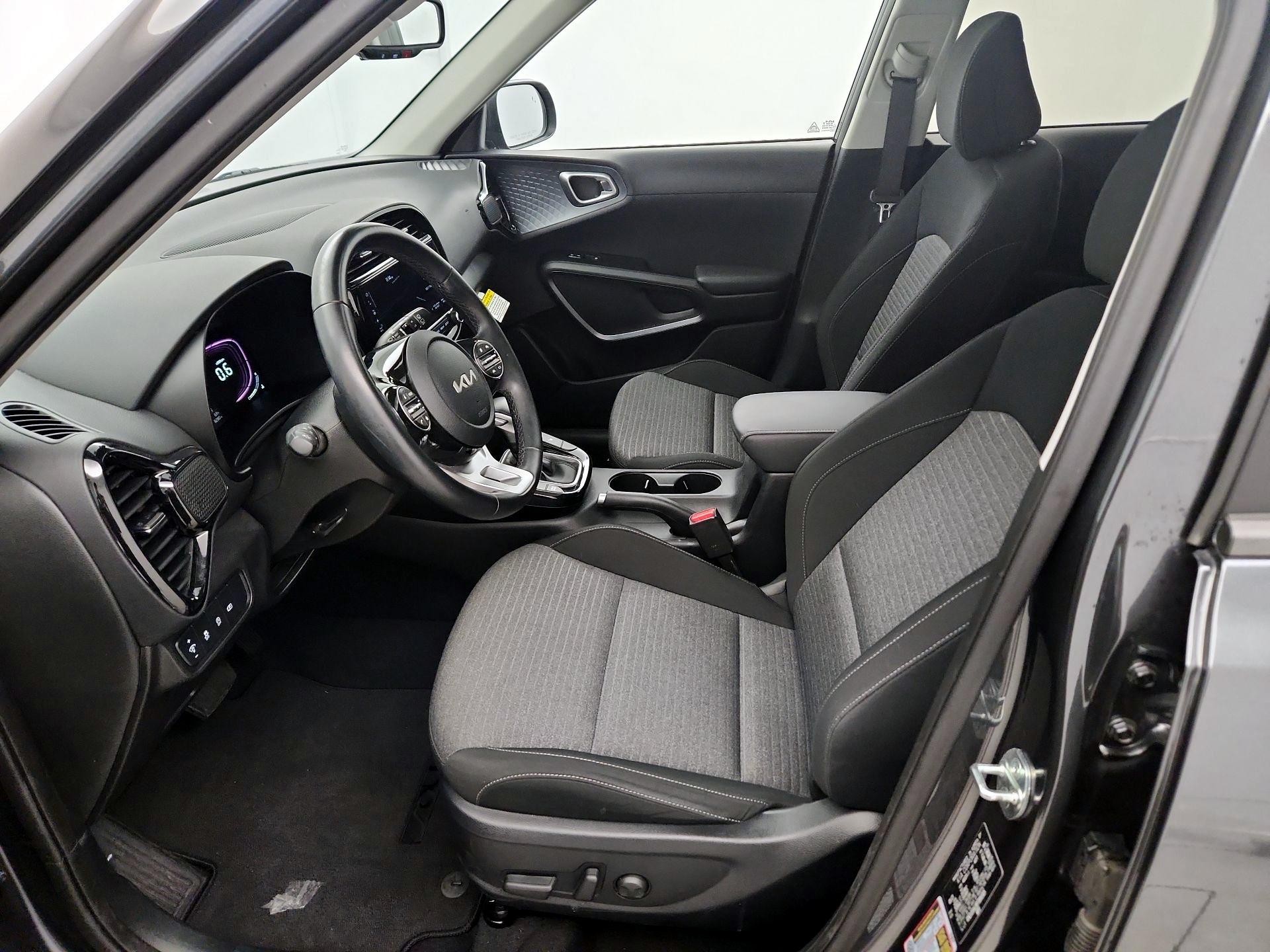 Thumbnail: 2023 Kia Soul - 11