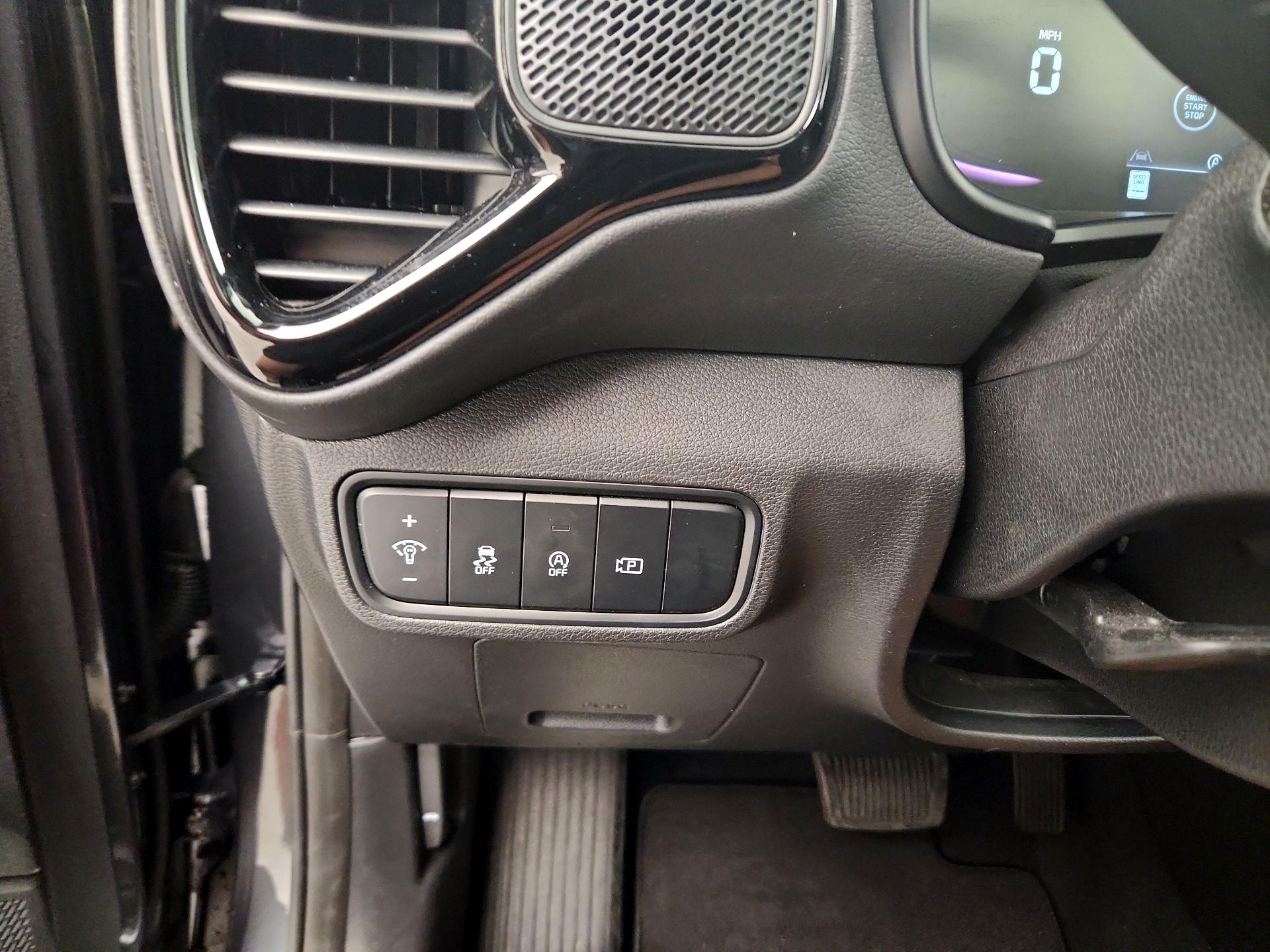 Thumbnail: 2023 Kia Soul - 13