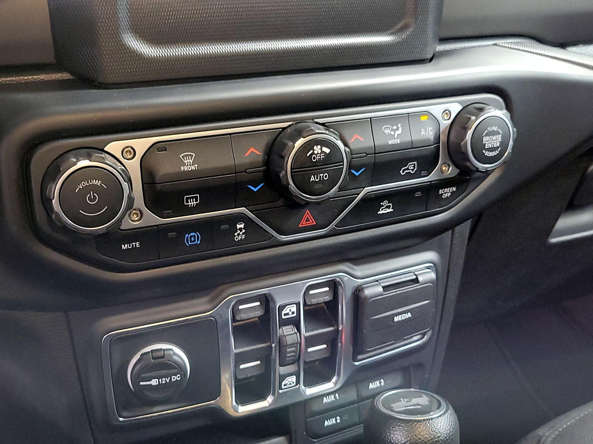 Thumbnail: 2023 Jeep Wrangler - 16