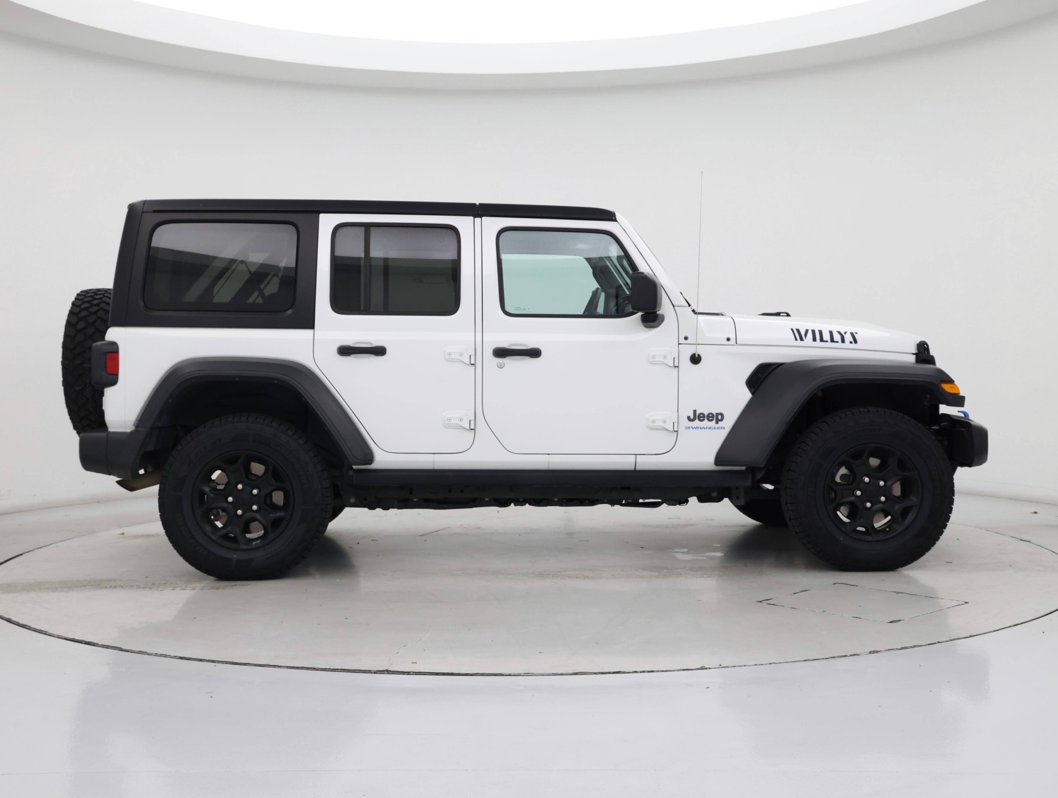 Thumbnail: 2023 Jeep Wrangler - 7