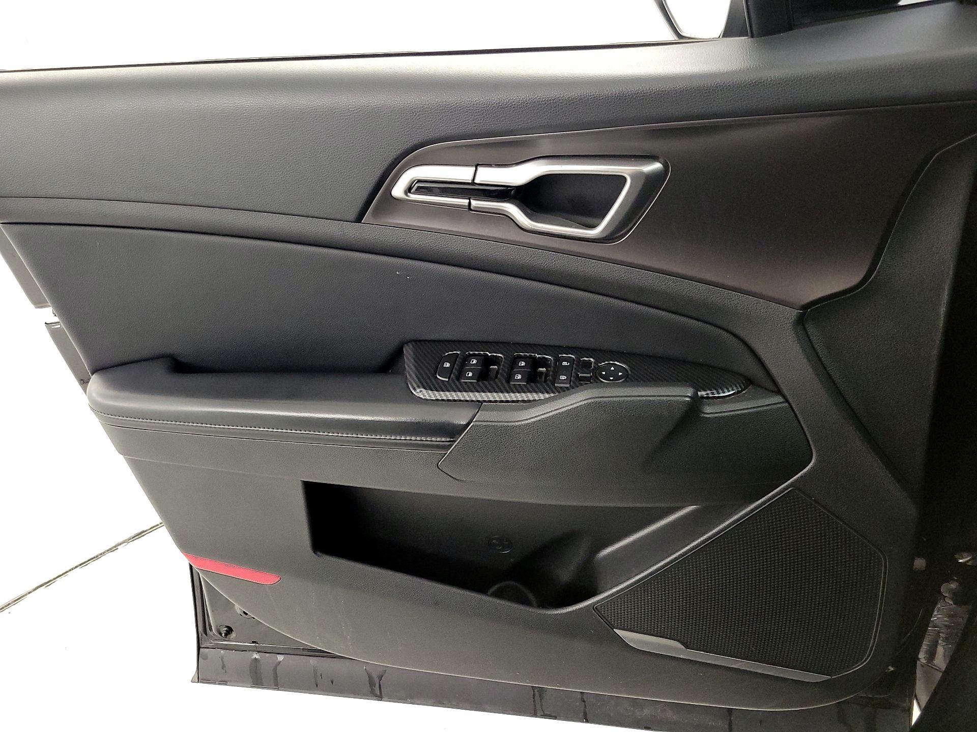 Thumbnail: 2023 Kia Sportage - 12