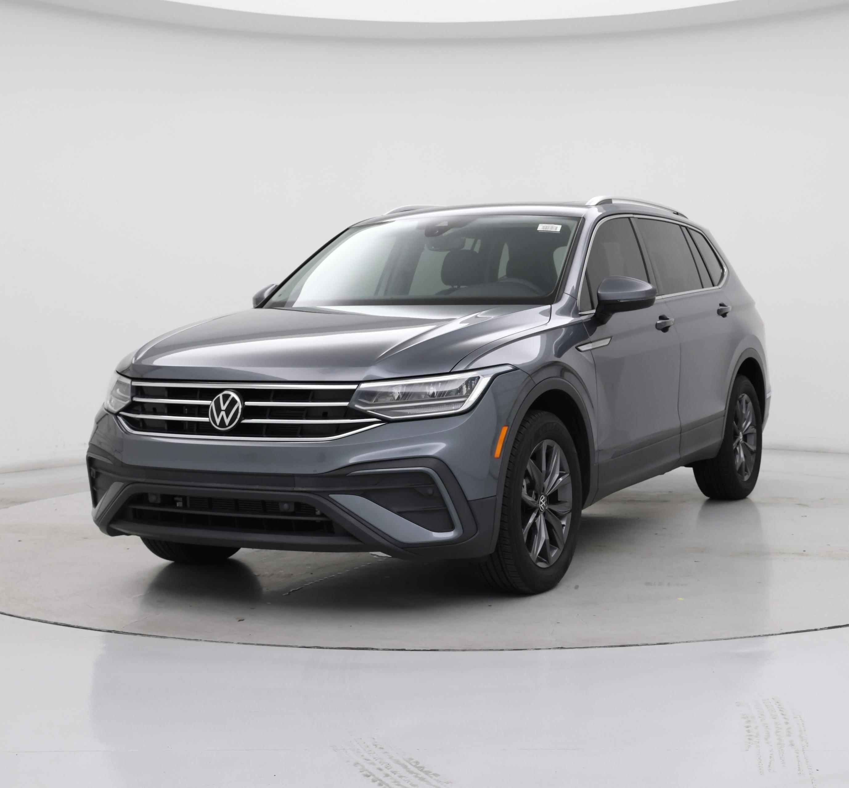 Thumbnail: 2022 Volkswagen Tiguan - 4
