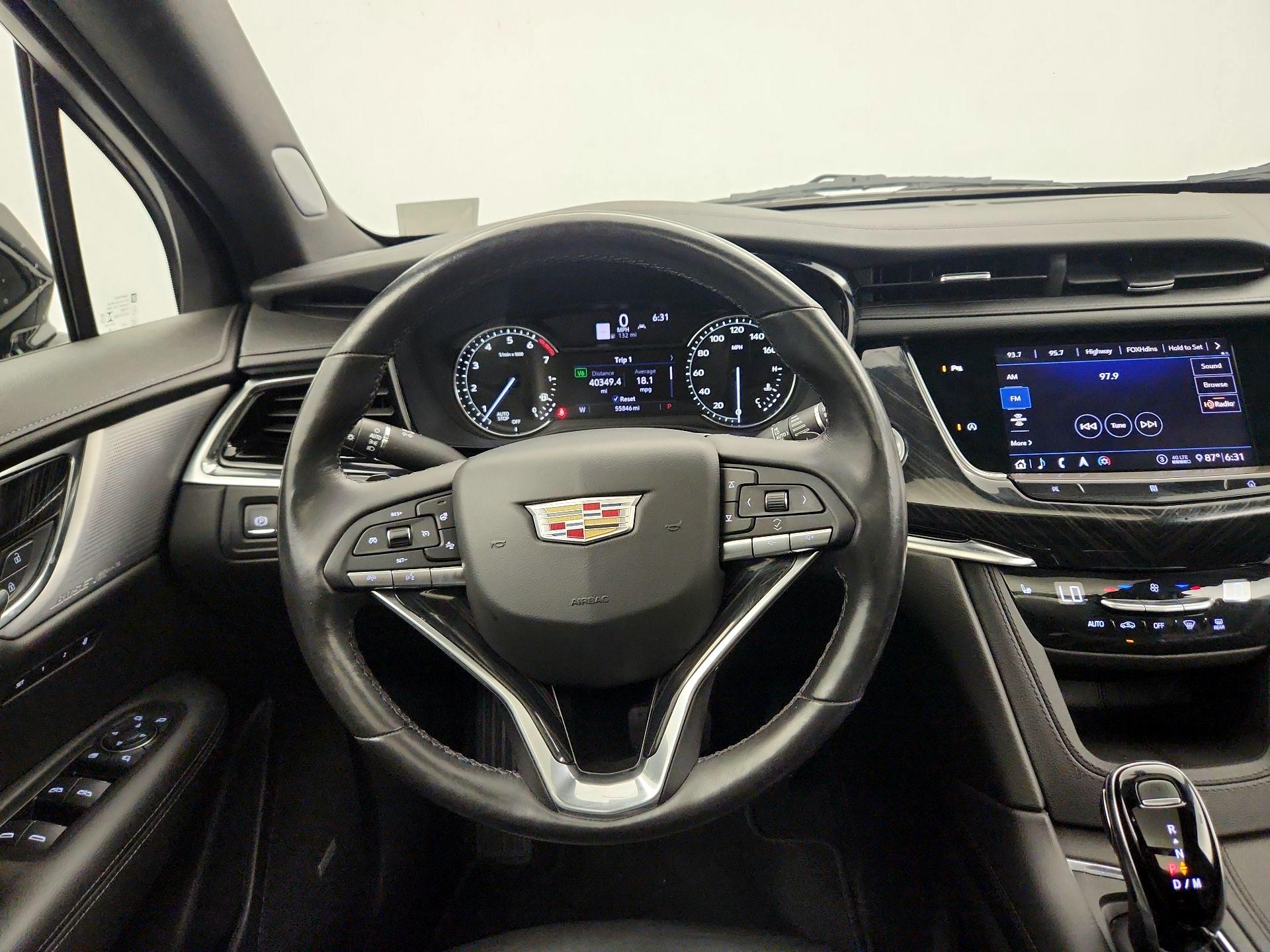 Thumbnail: 2020 Cadillac XT6 - 10