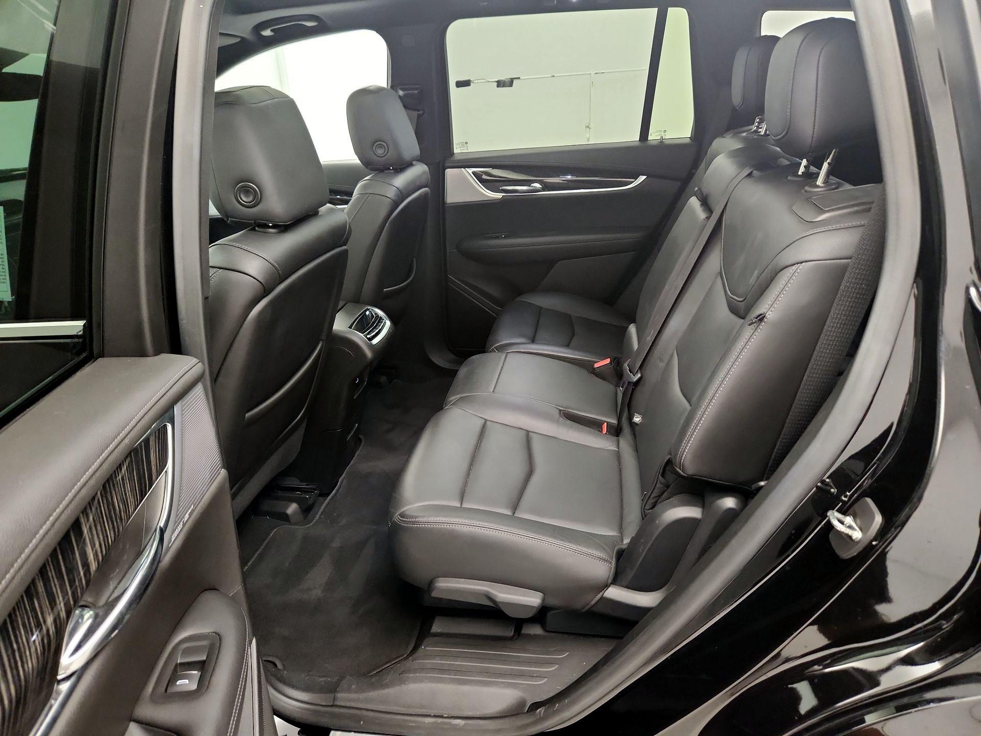 Thumbnail: 2020 Cadillac XT6 - 19