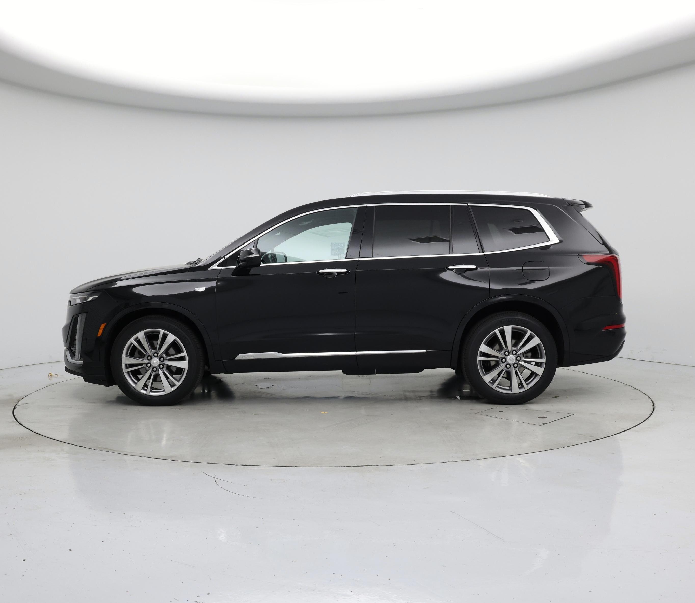 Thumbnail: 2020 Cadillac XT6 - 3
