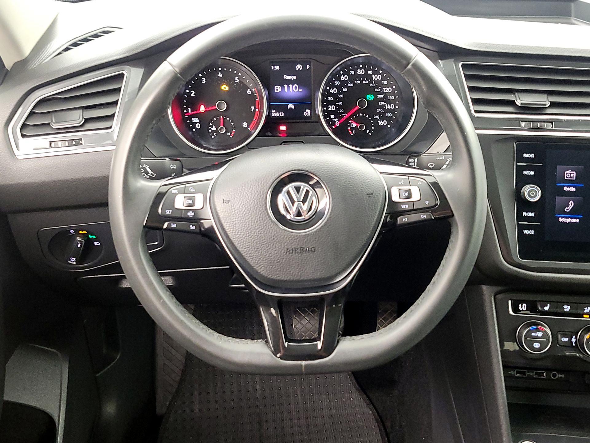Thumbnail: 2020 Volkswagen Tiguan - 10