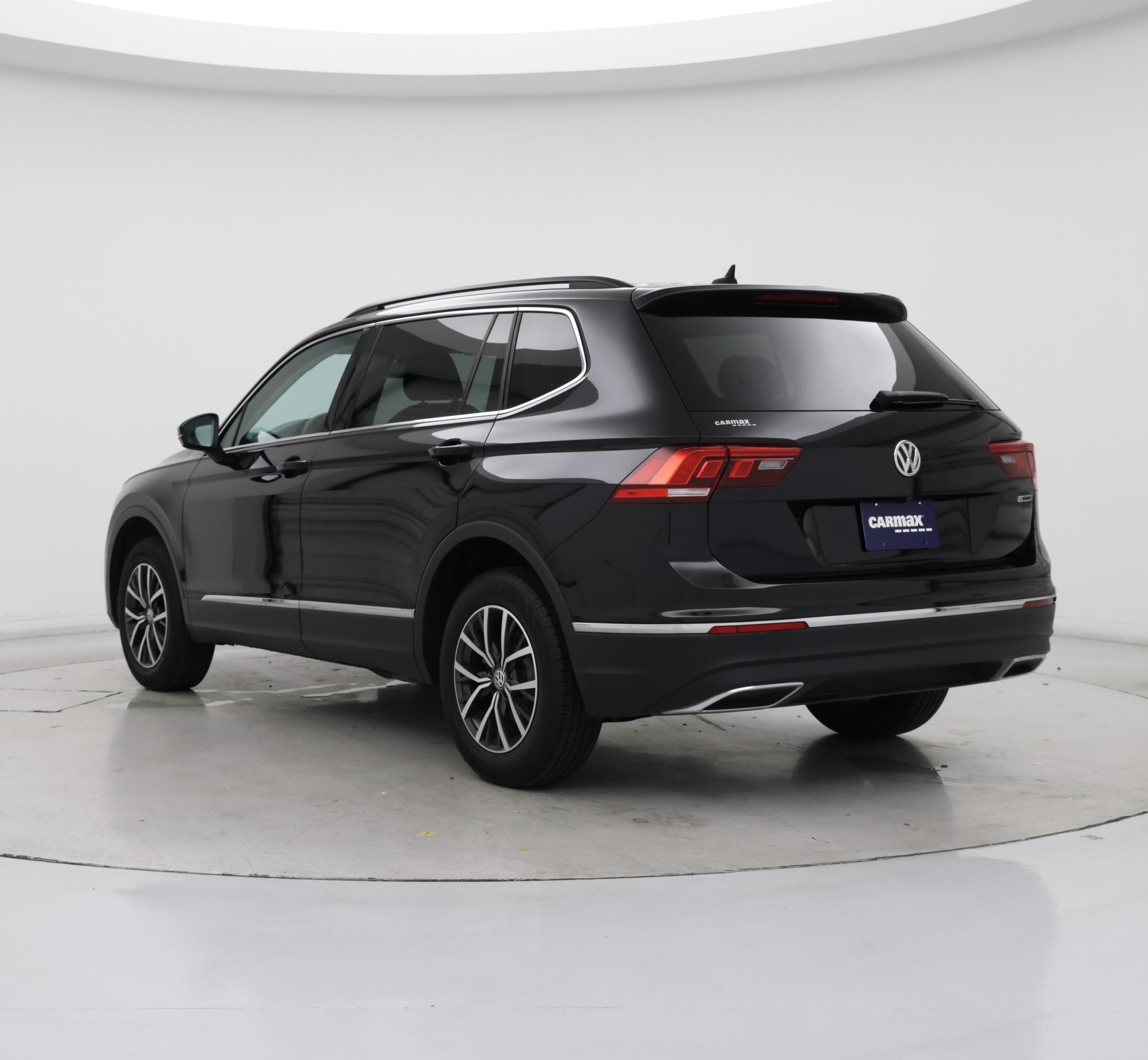 Thumbnail: 2020 Volkswagen Tiguan - 2