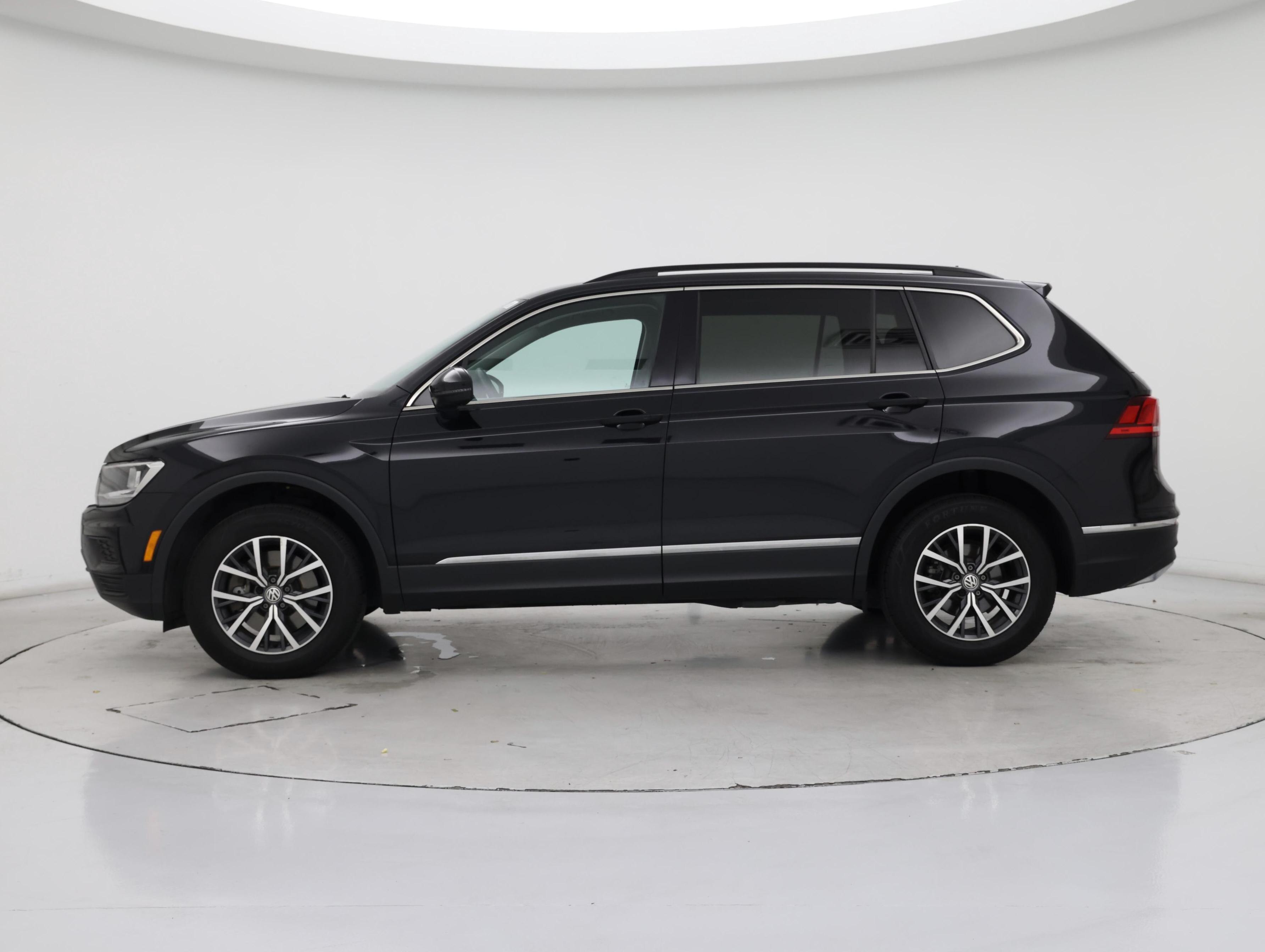 Thumbnail: 2020 Volkswagen Tiguan - 3
