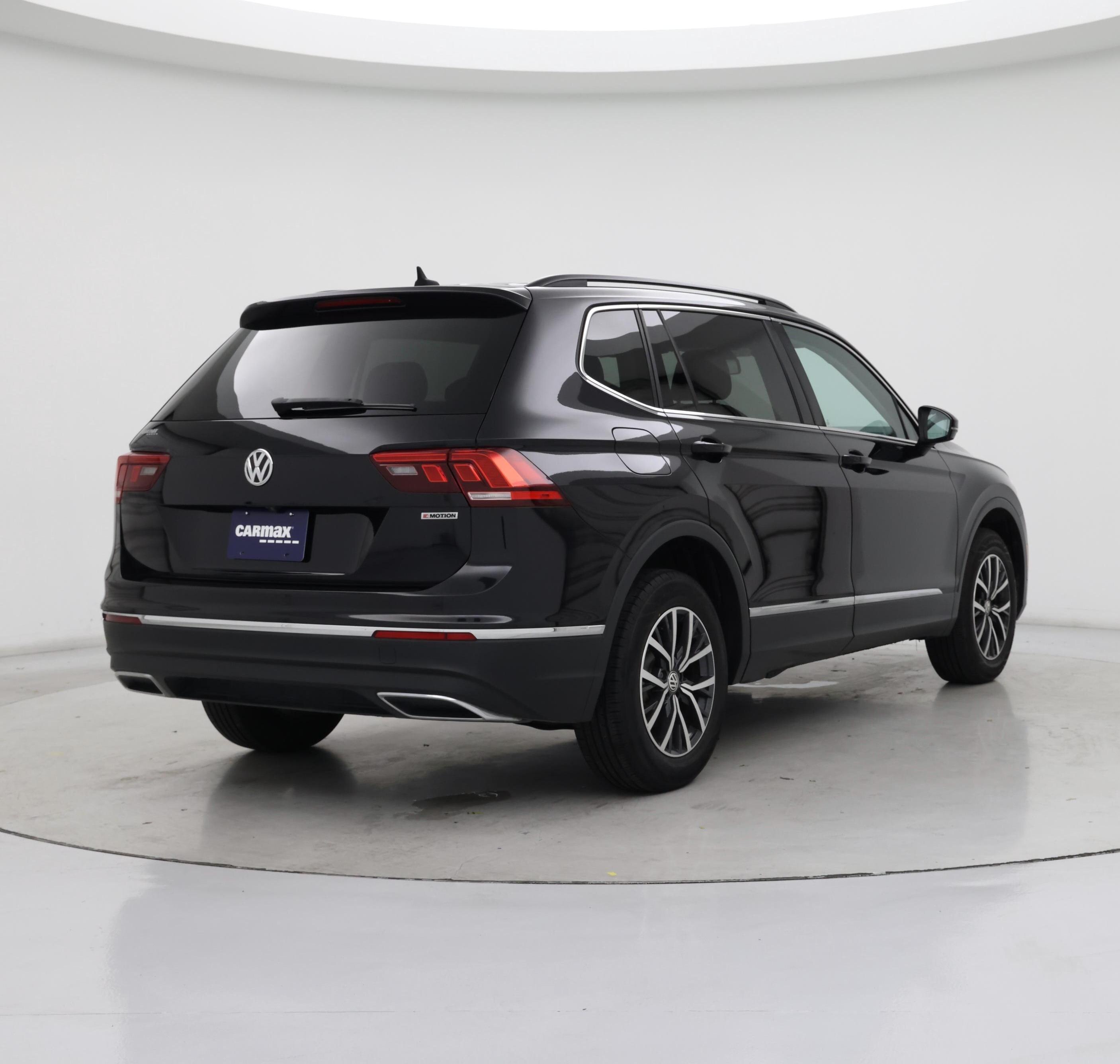 Thumbnail: 2020 Volkswagen Tiguan - 8