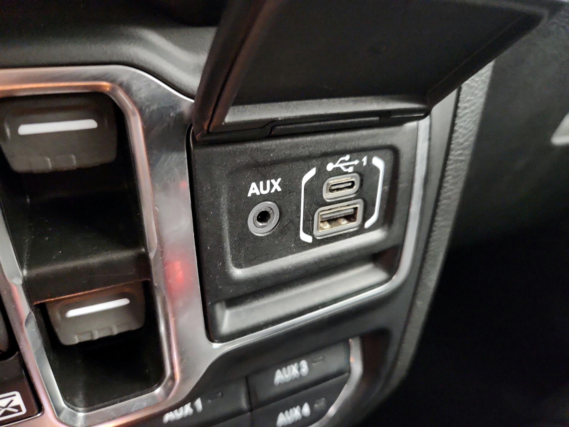 Thumbnail: 2023 Jeep Wrangler - 19