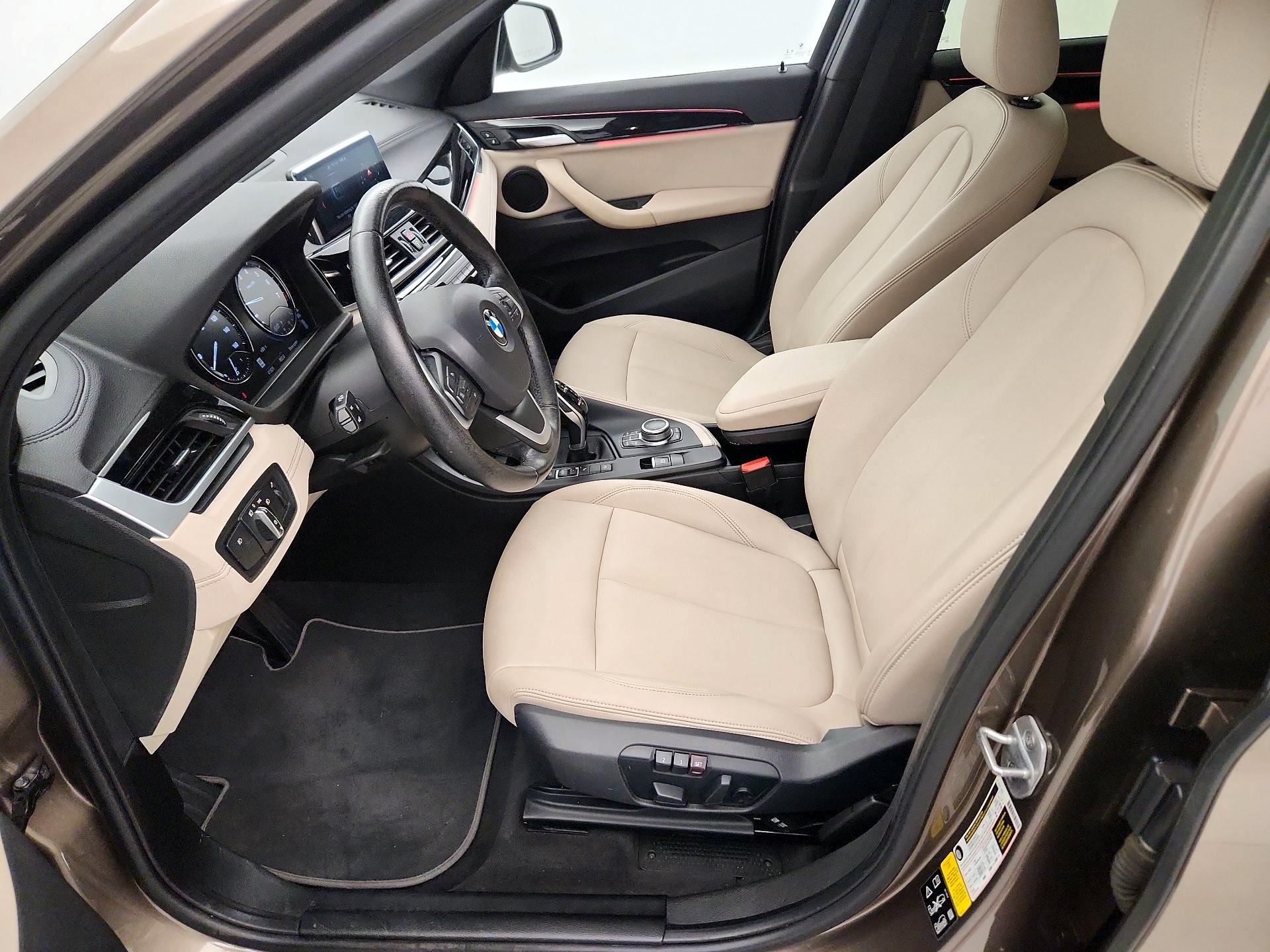 Thumbnail: 2020 BMW X1 - 11