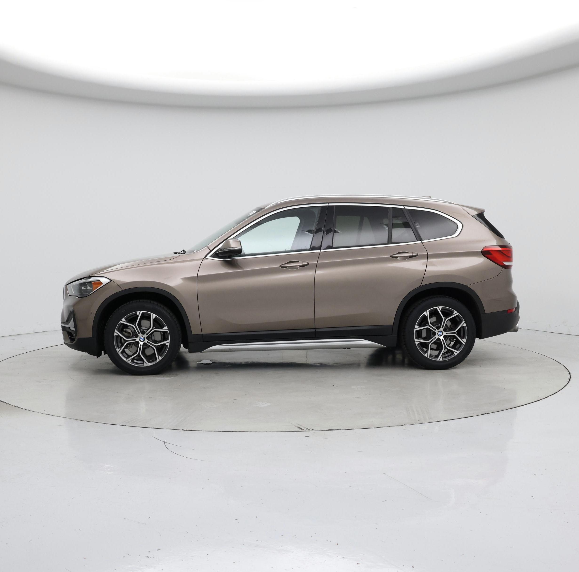 Thumbnail: 2020 BMW X1 - 3