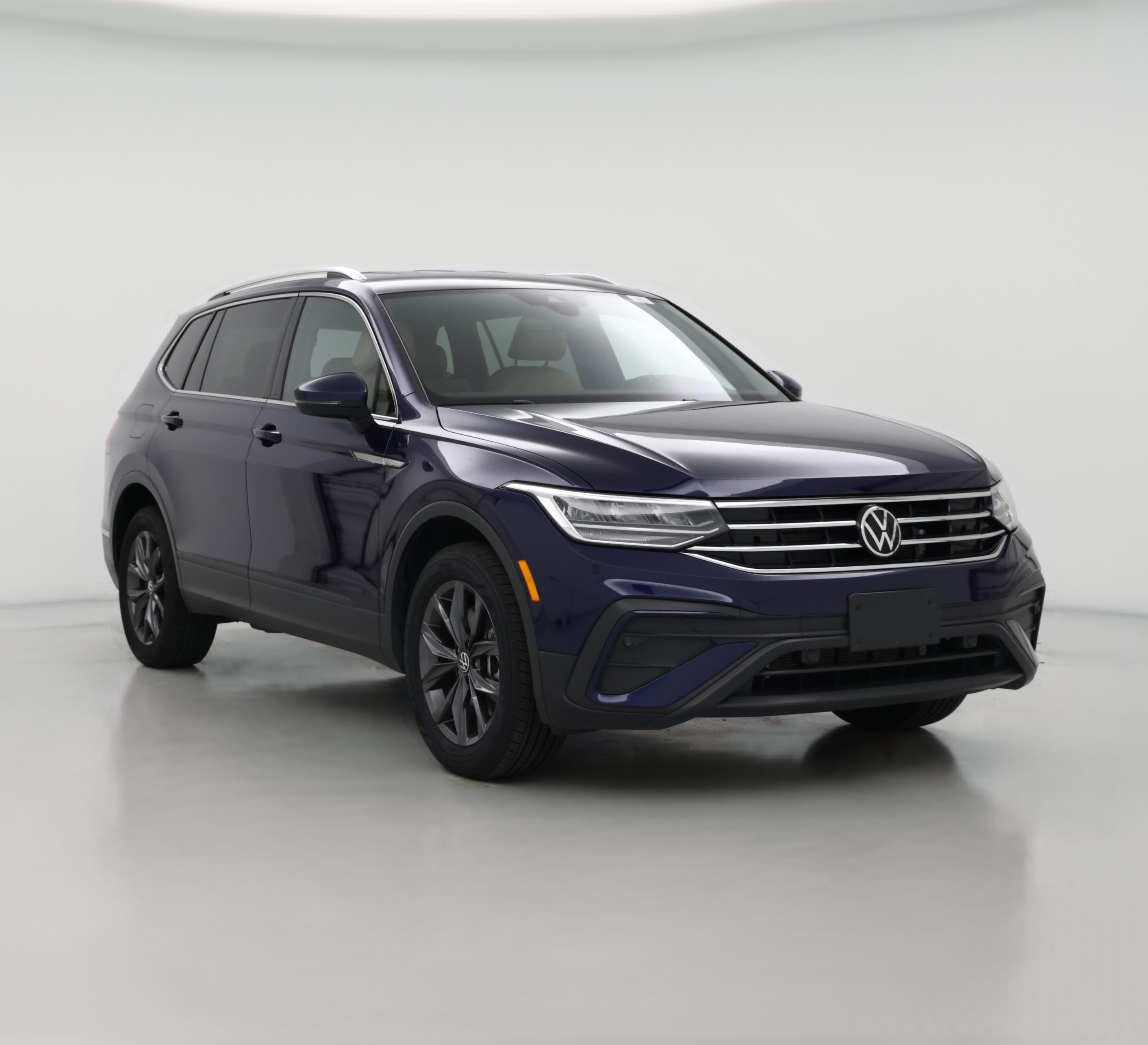Thumbnail: 2022 Volkswagen Tiguan - 1