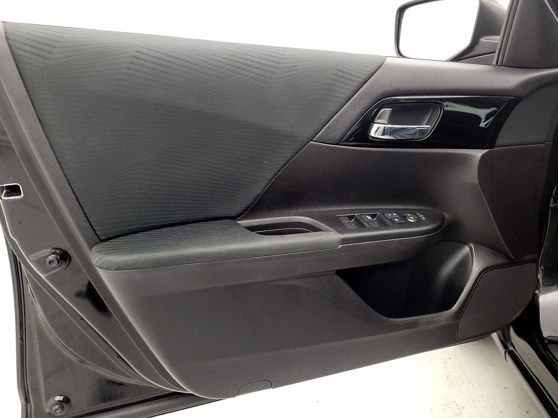 Thumbnail: 2016 Honda Accord - 12