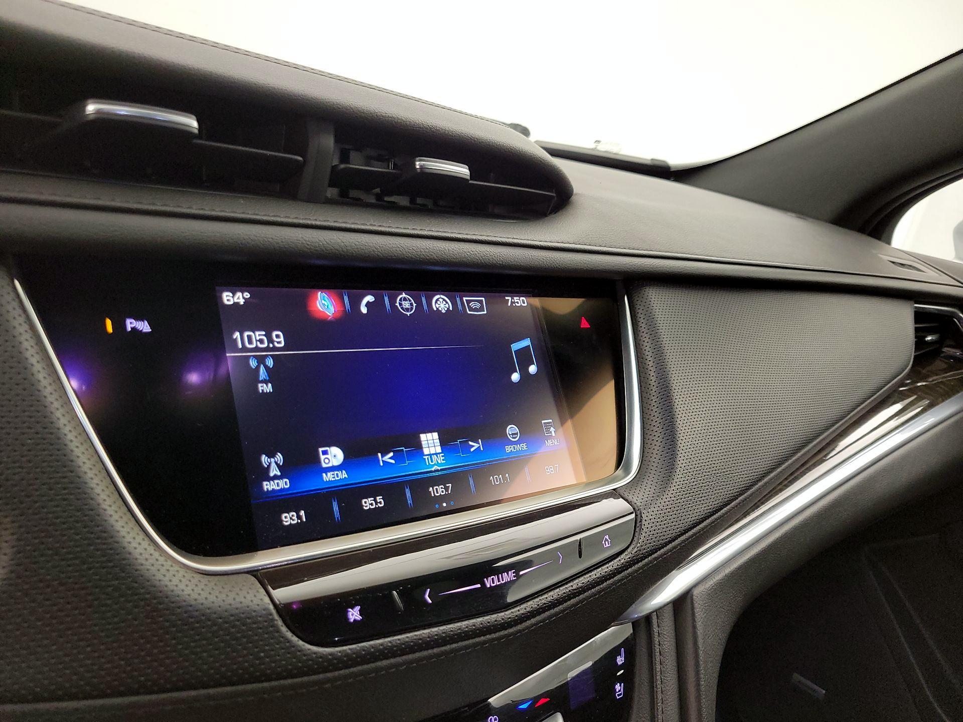 Thumbnail: 2017 Cadillac XT5 - 15